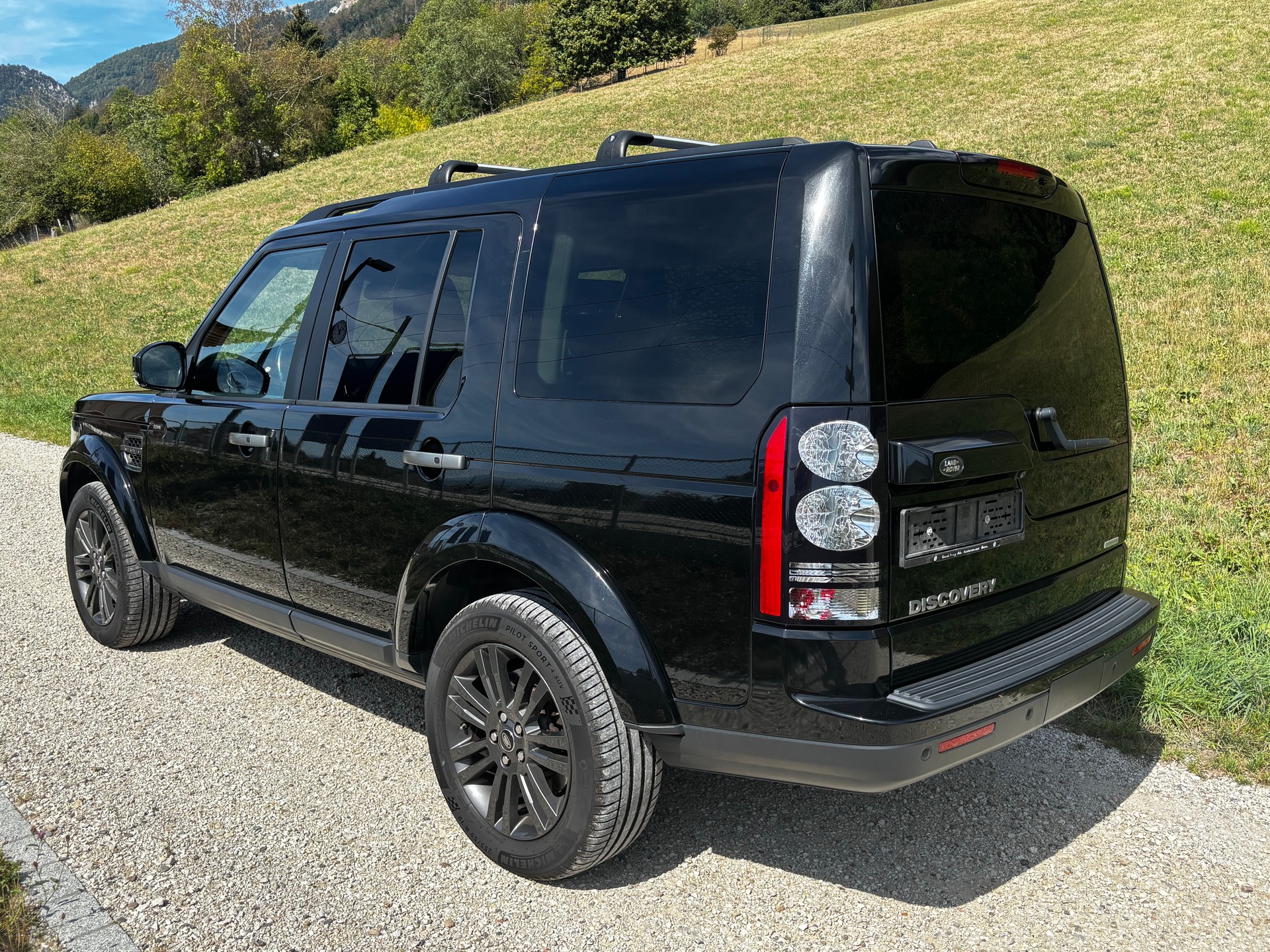 LAND ROVER SDV6-image-3