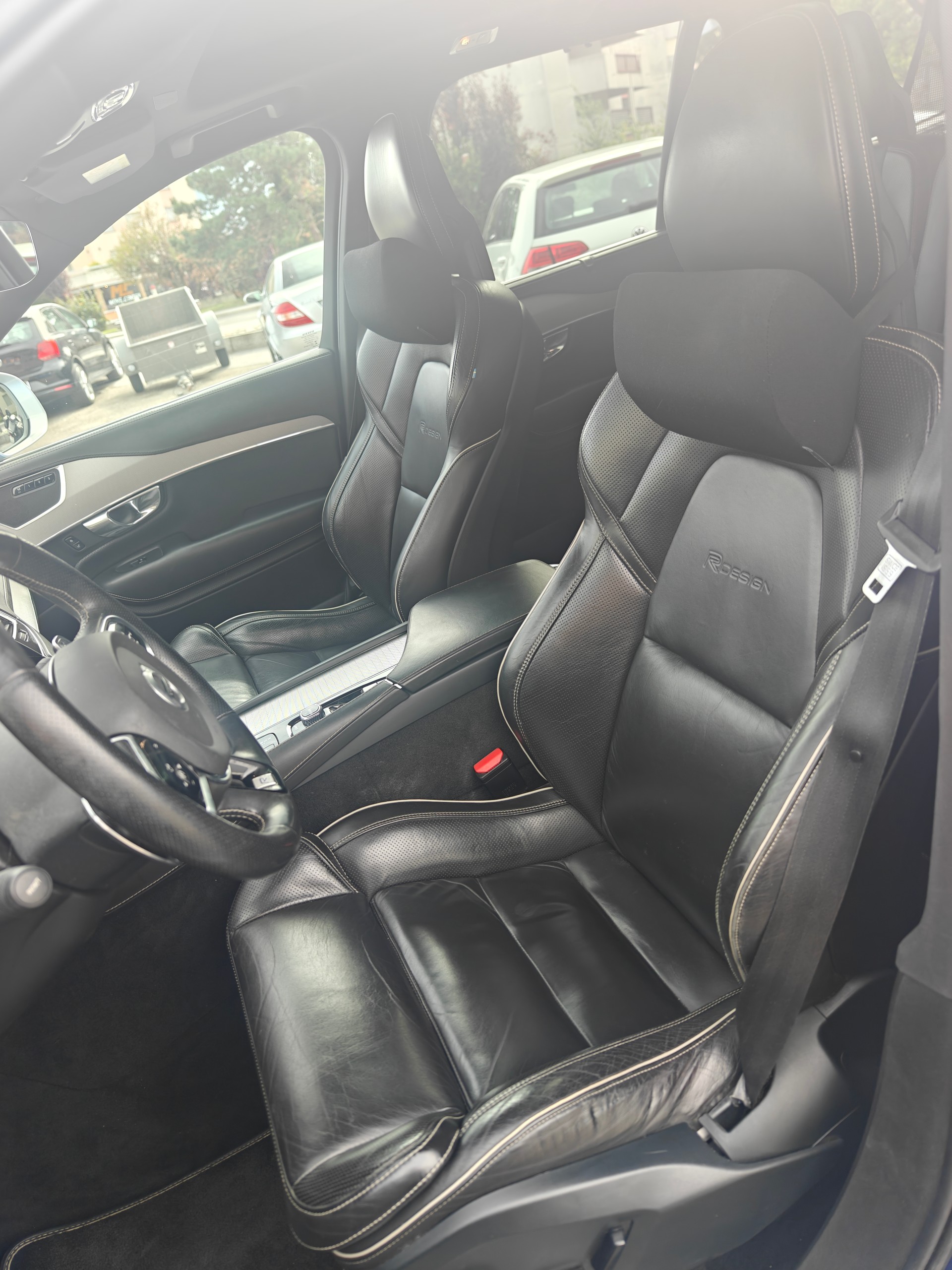 VOLVO 2.0 T8 TE R-Design 7P. AWD-image-2