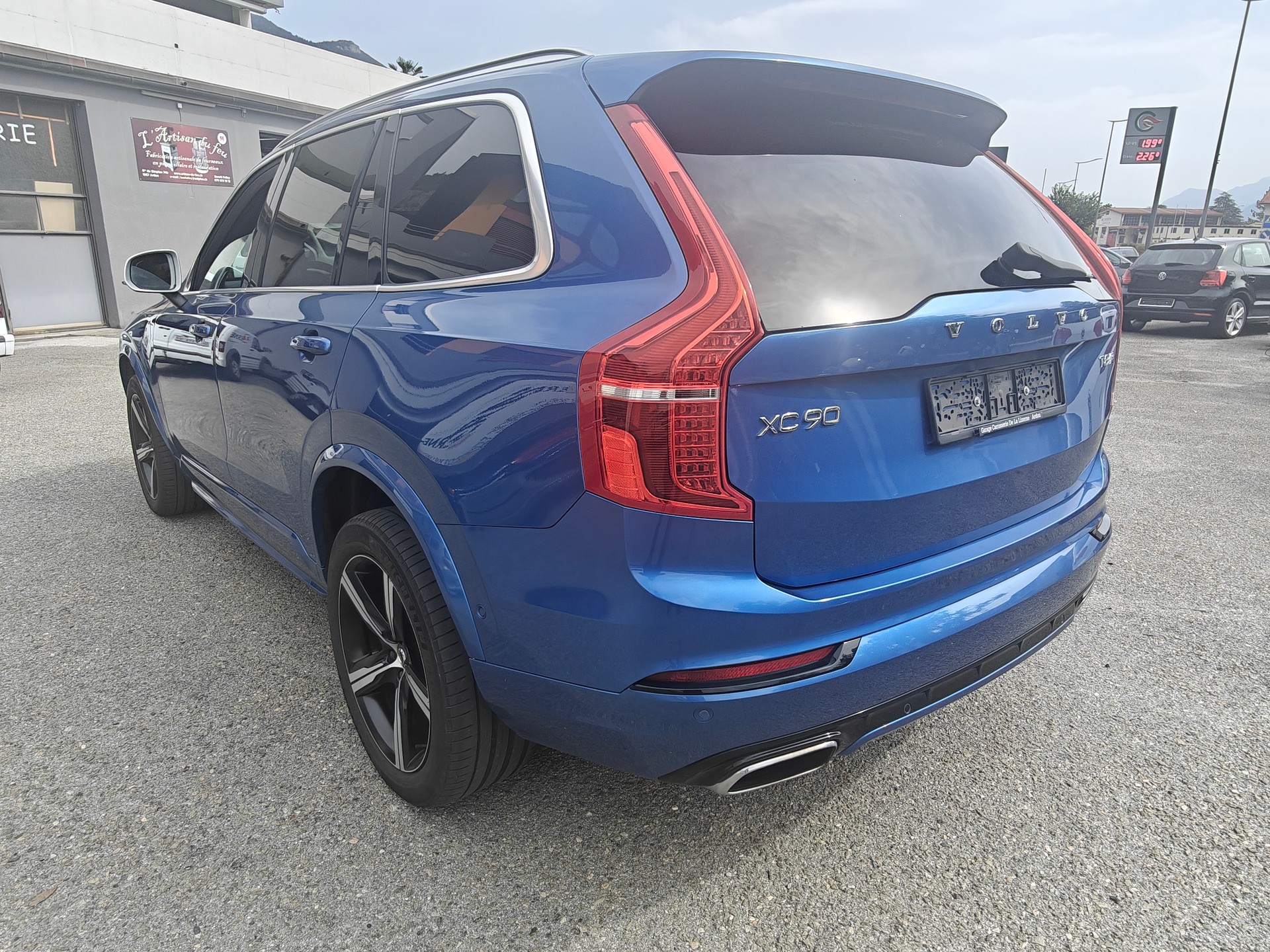 VOLVO 2.0 T8 TE R-Design 7P. AWD-image-11