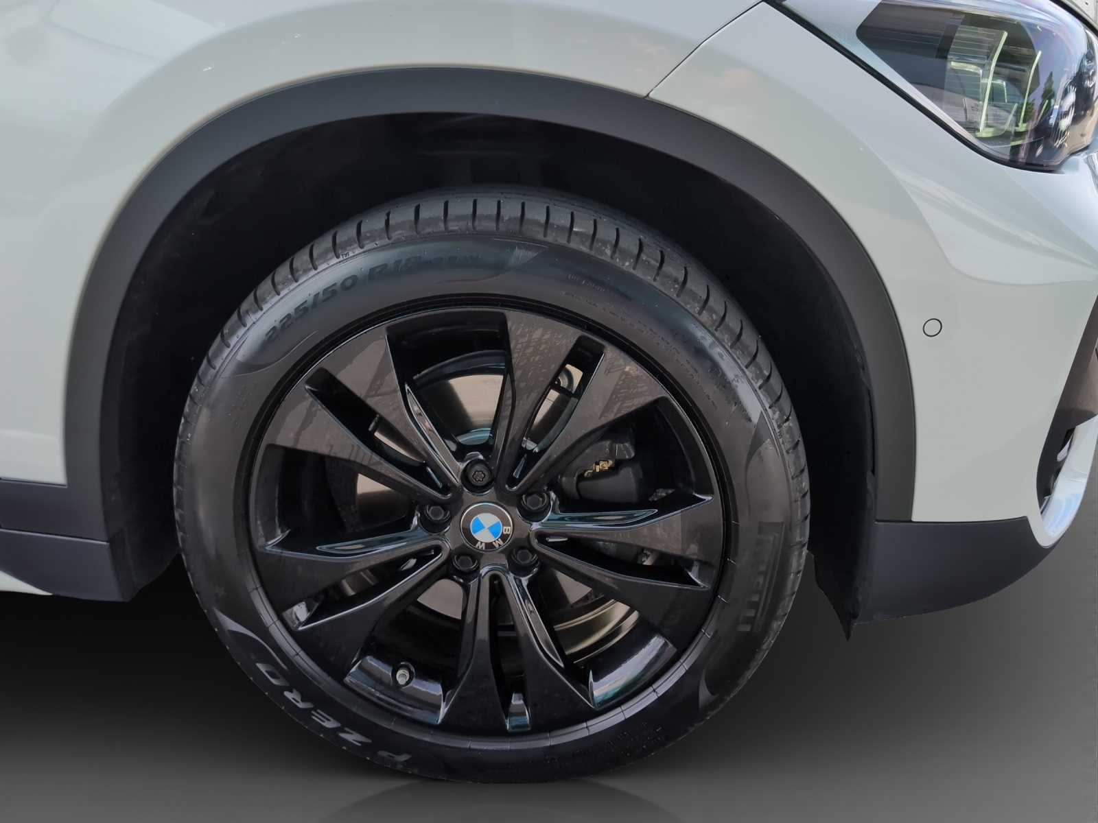 BMW X1 xDrive 18d Sport Line-image-8