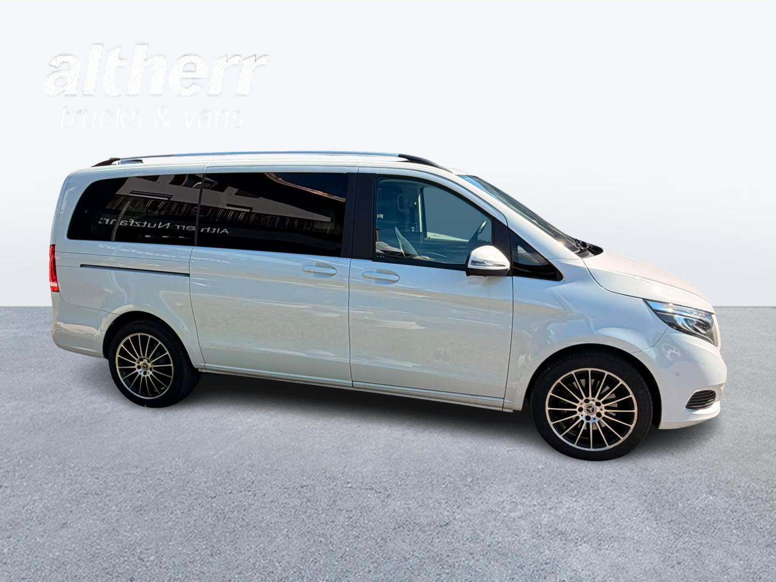 MERCEDES-BENZ V 250 d BlueTec lang 4matic Van-image-3