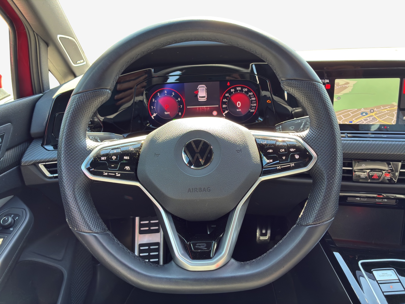 VW Golf Variant 2.0 TSI R-Line DSG-image-9