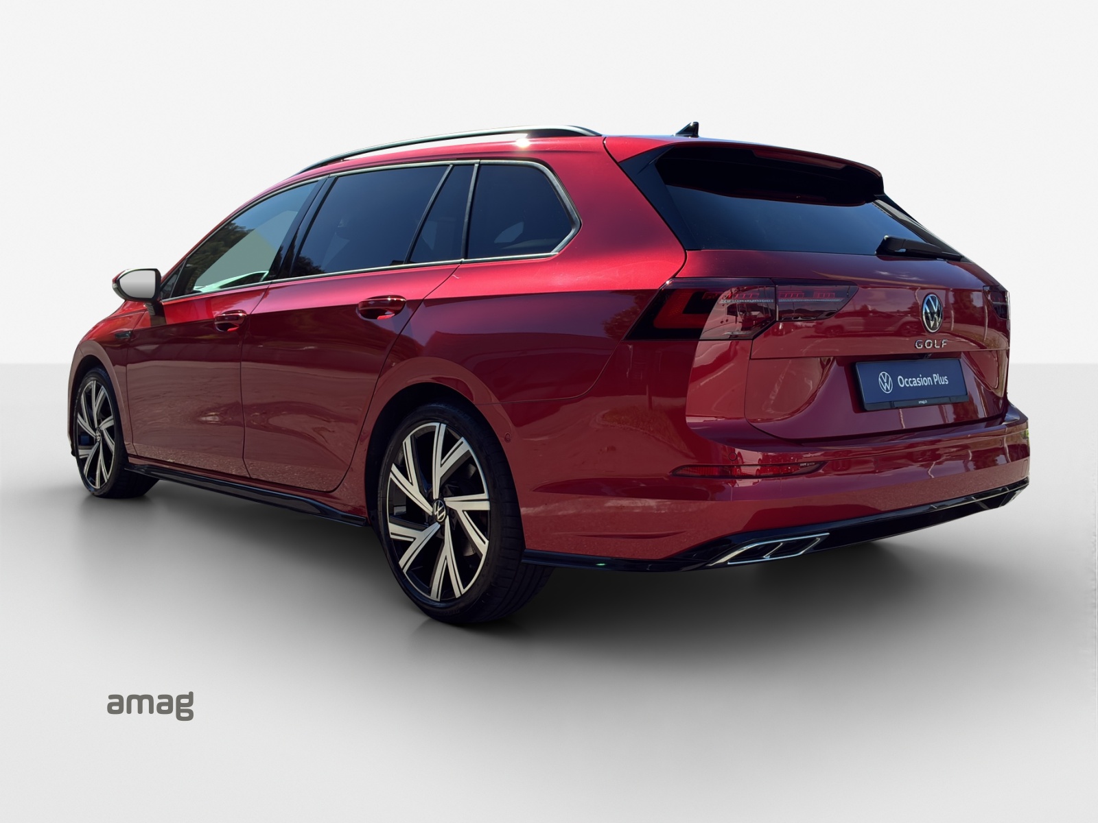VW Golf Variant 2.0 TSI R-Line DSG-image-2