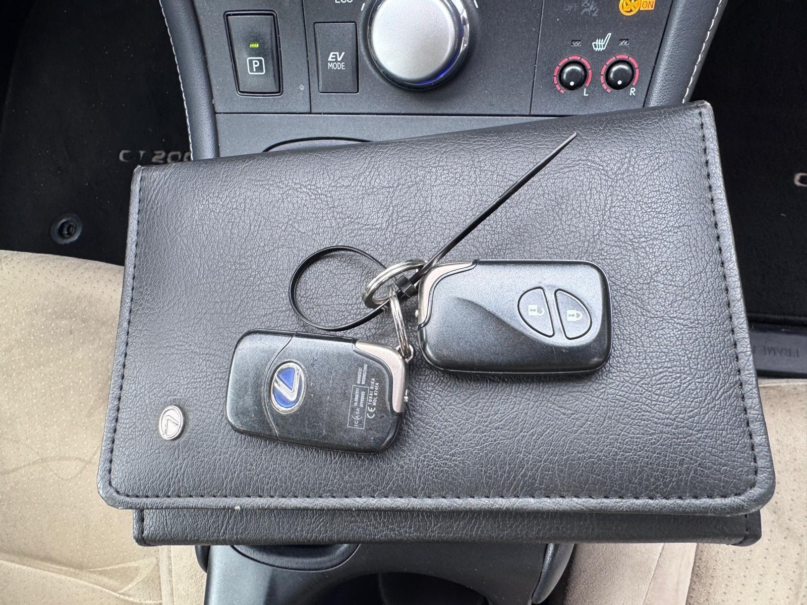 LEXUS CT 200h 1.8 comfort CVT-image-13