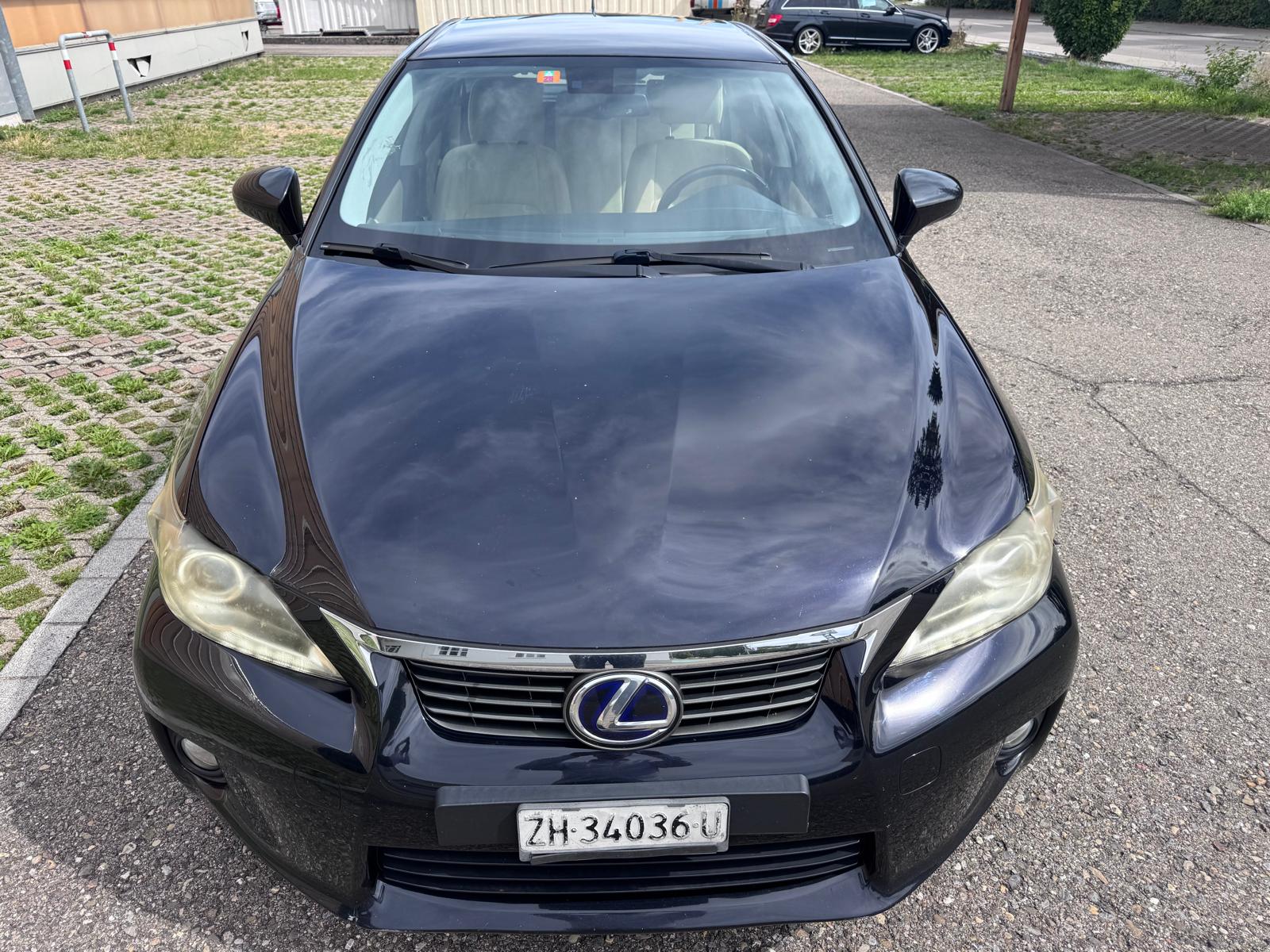 LEXUS CT 200h 1.8 comfort CVT-image-3