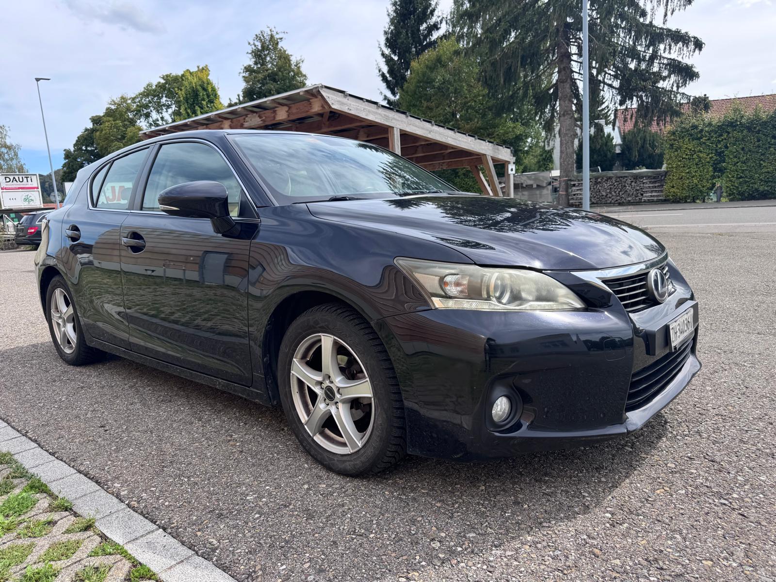 LEXUS CT 200h 1.8 comfort CVT-image-2