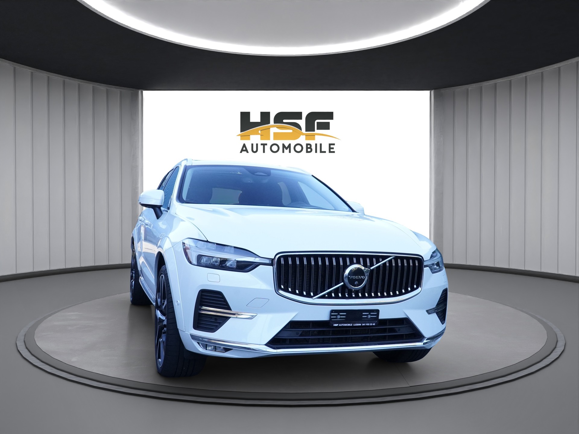 VOLVO XC60 B5 Benzin Mild Hybrid AWD Ultimate Bright Geartronic R-Design *CH Fahrzeug & AHK-2400*