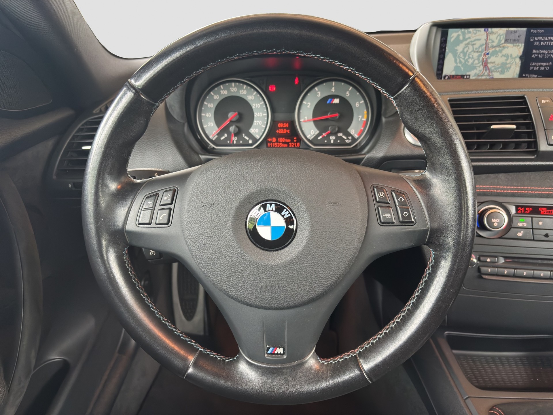BMW 1er M Coupé-image-4