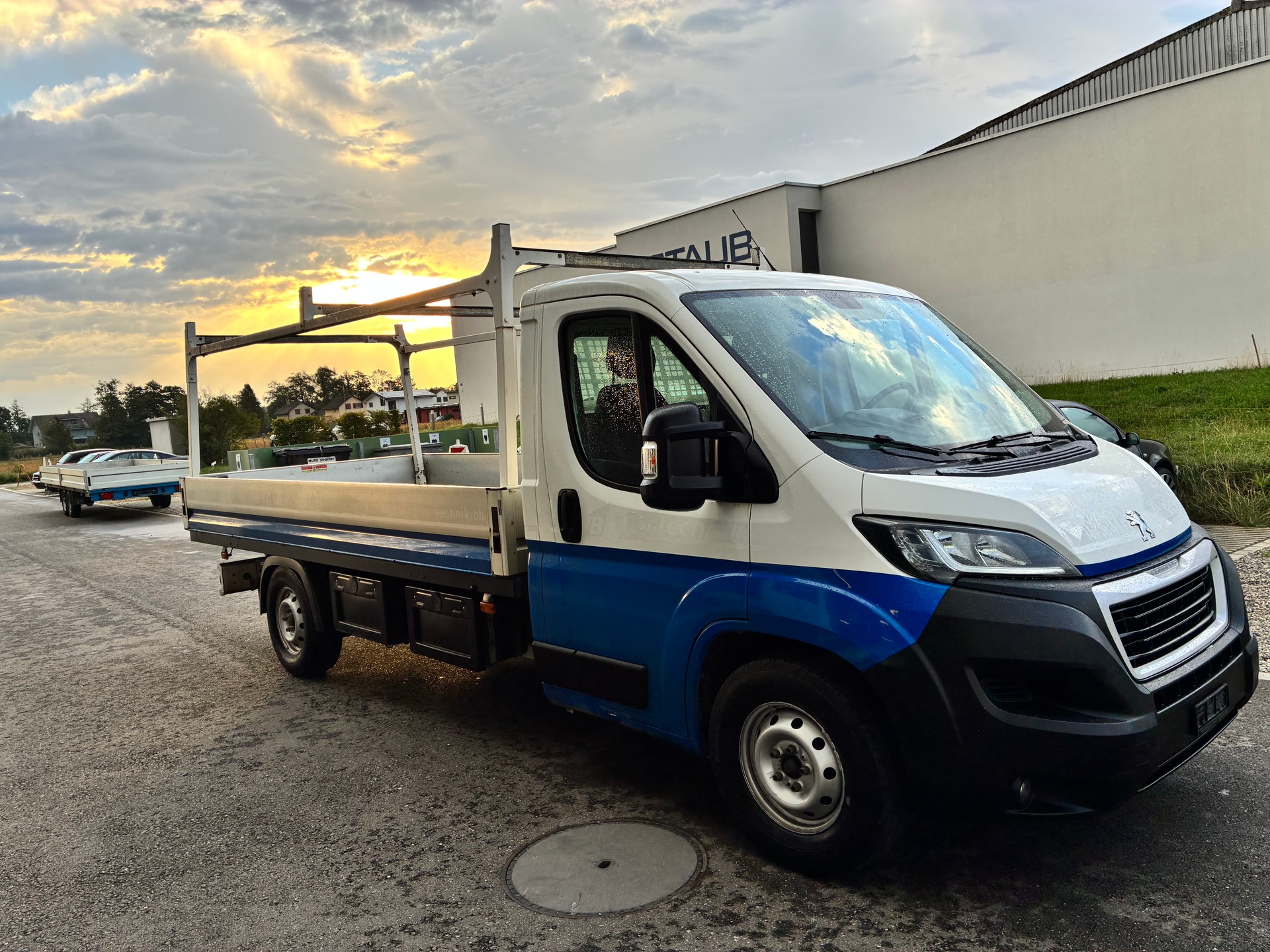 PEUGEOT Boxer 2.0 HDI 333 Active L2-image-1