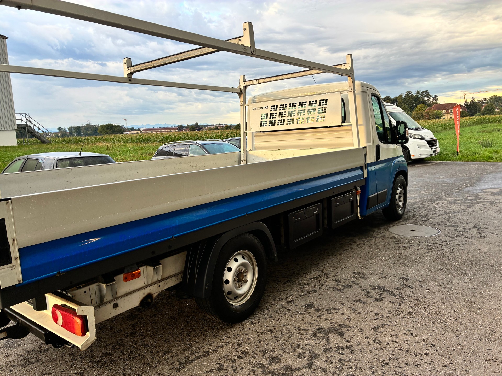 PEUGEOT Boxer 2.0 HDI 333 Active L2-image-2