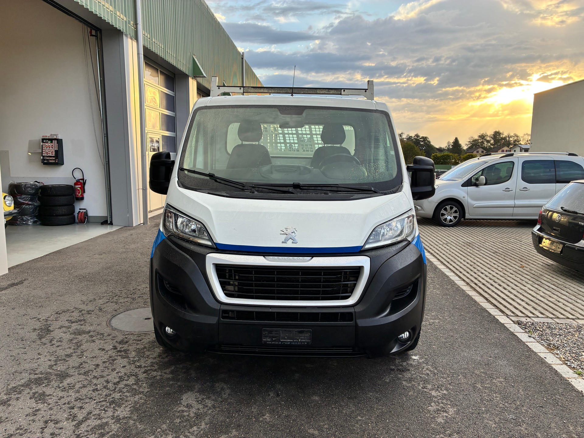 PEUGEOT Boxer 2.0 HDI 333 Active L2-image-0