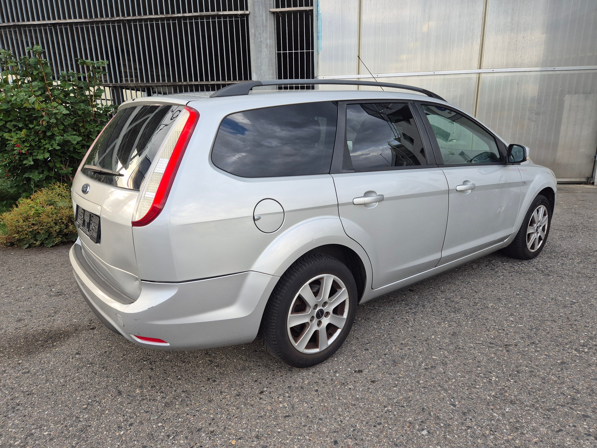 FORD Focus 2.0i Carving Automatic-image-5