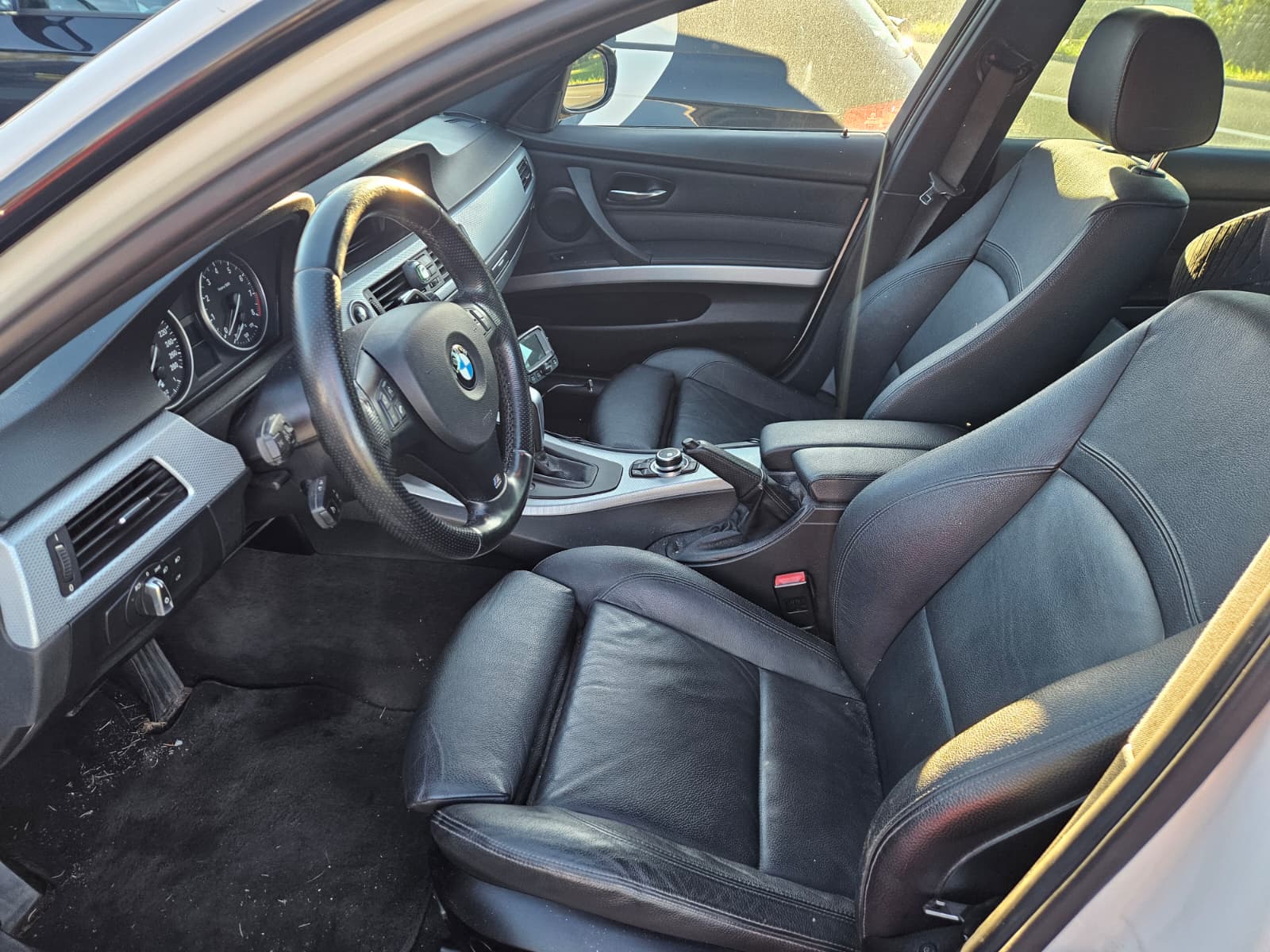 BMW 335i xDrive Touring-image-4