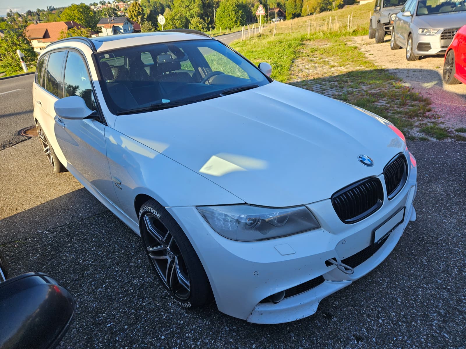 BMW 335i xDrive Touring-image-0