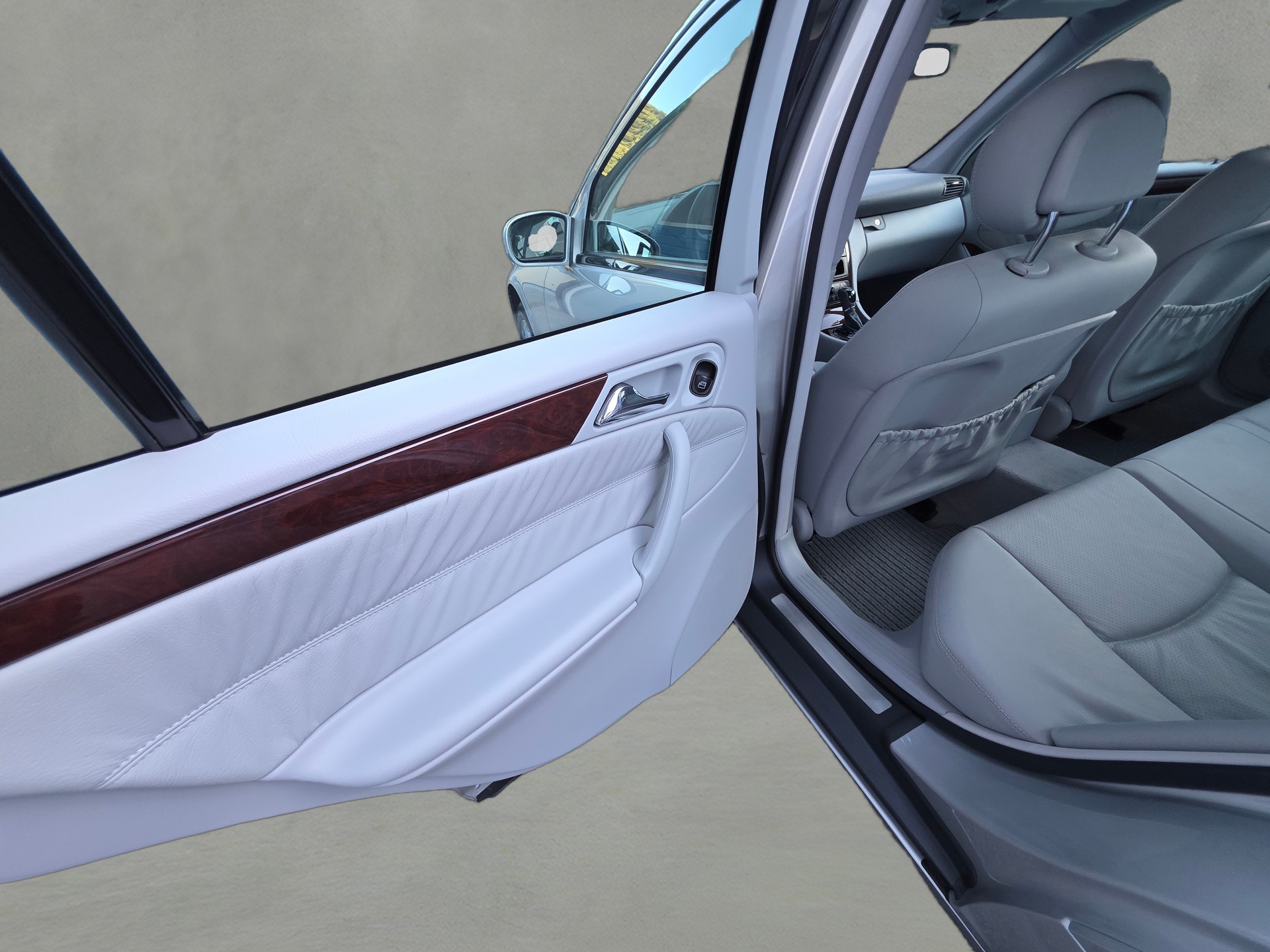MERCEDES-BENZ C 320 Elégance Automatic-image-19
