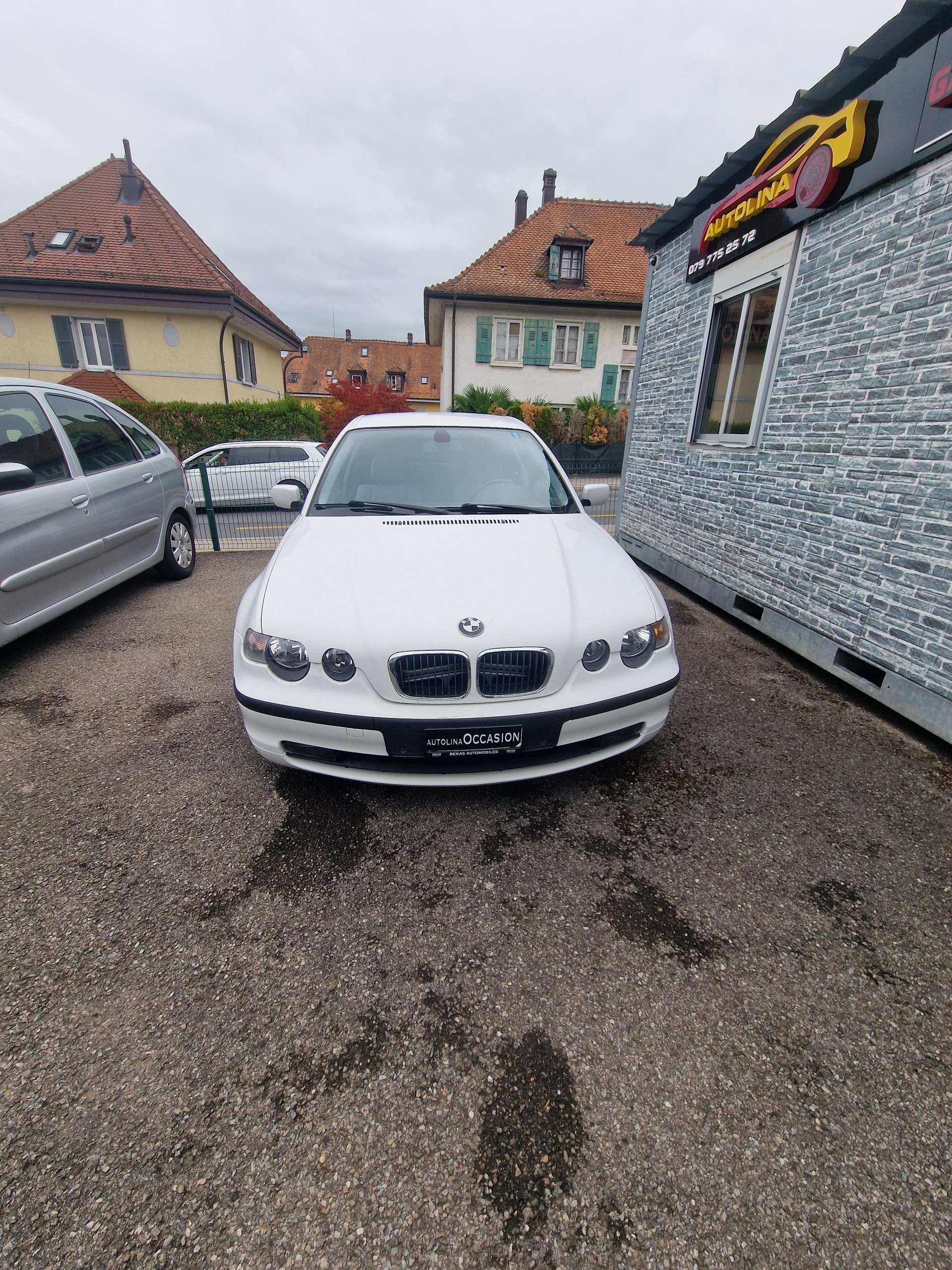 BMW 318 ti Compact-image-2