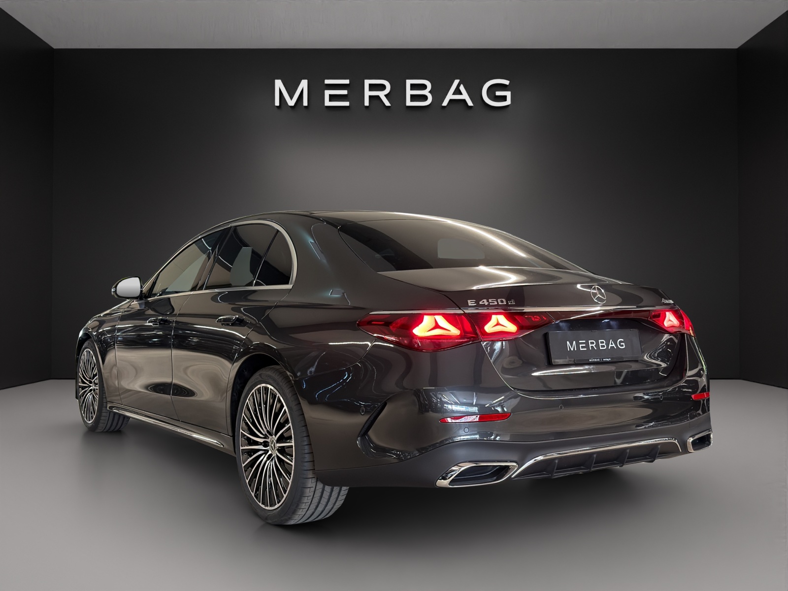 MERCEDES-BENZ E 450 d 4MATIC Limousine-image-3