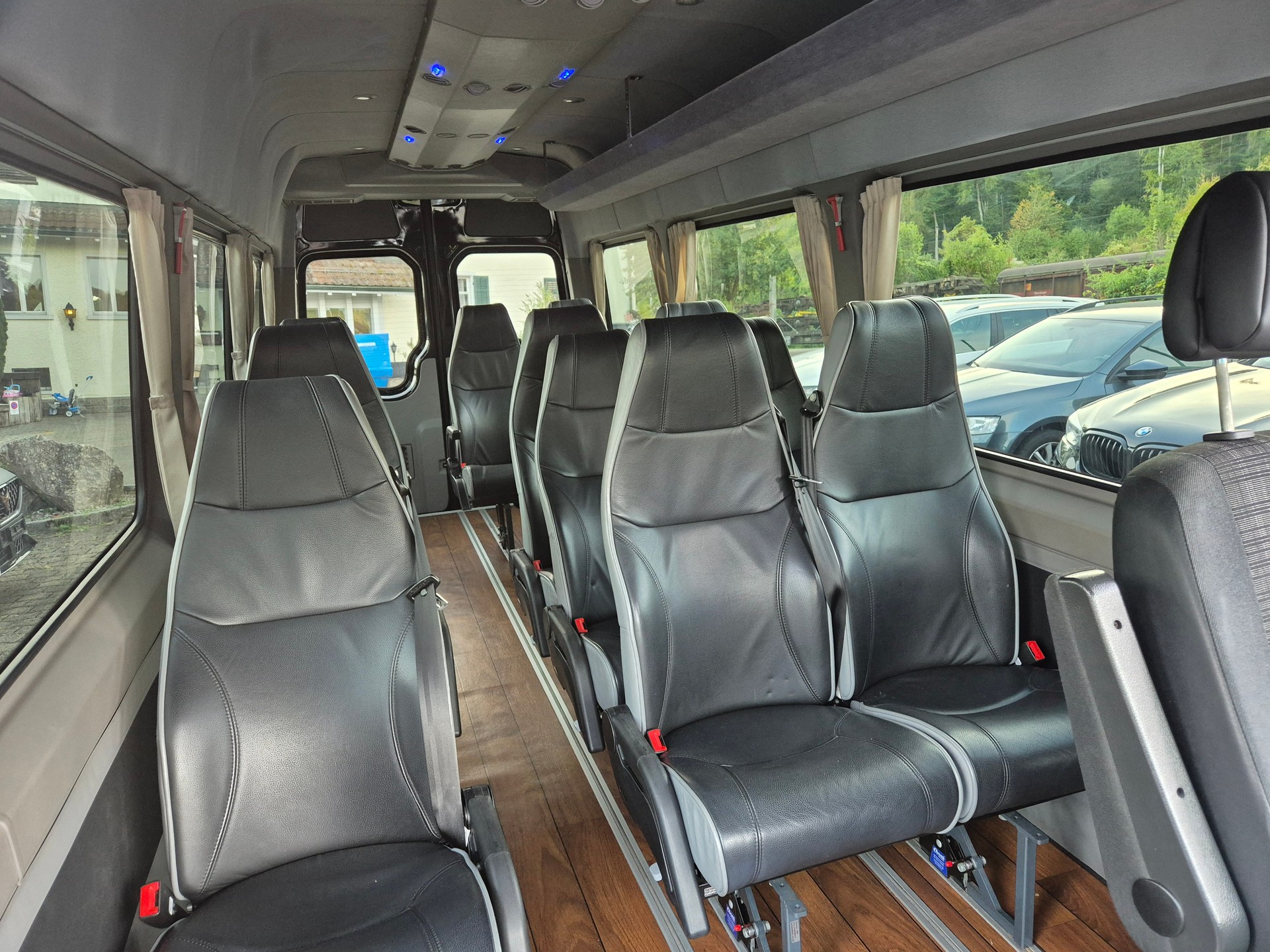 MERCEDES-BENZ BT-image-10