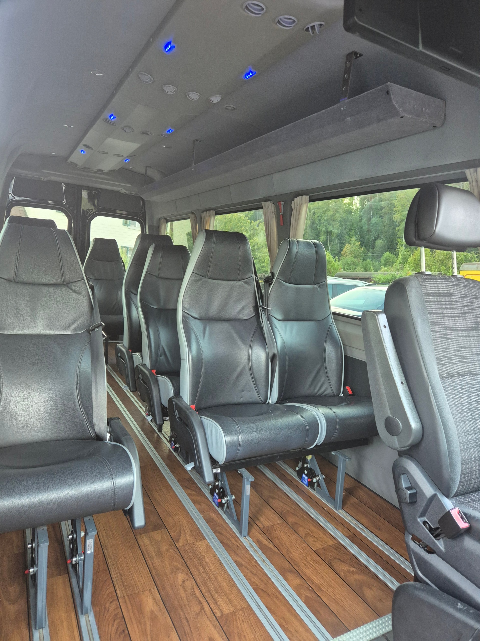 MERCEDES-BENZ BT-image-8