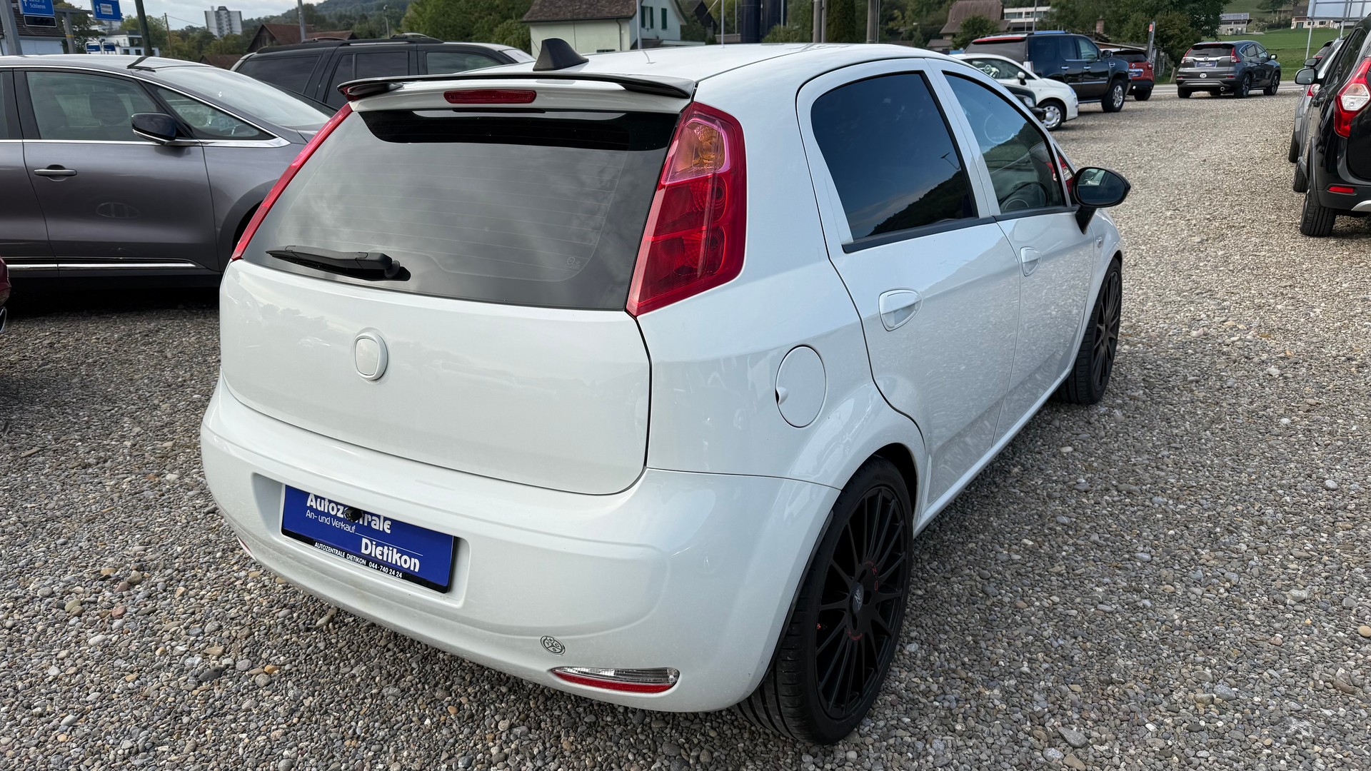 FIAT Punto 1.4 Pop Star-image-17