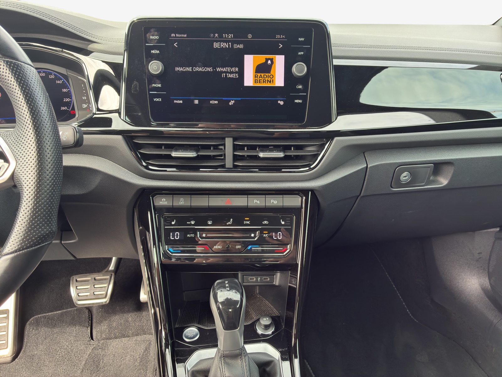 VW T-Roc Cabriolet 1.5 TSI EVO R-Line DSG-image-10