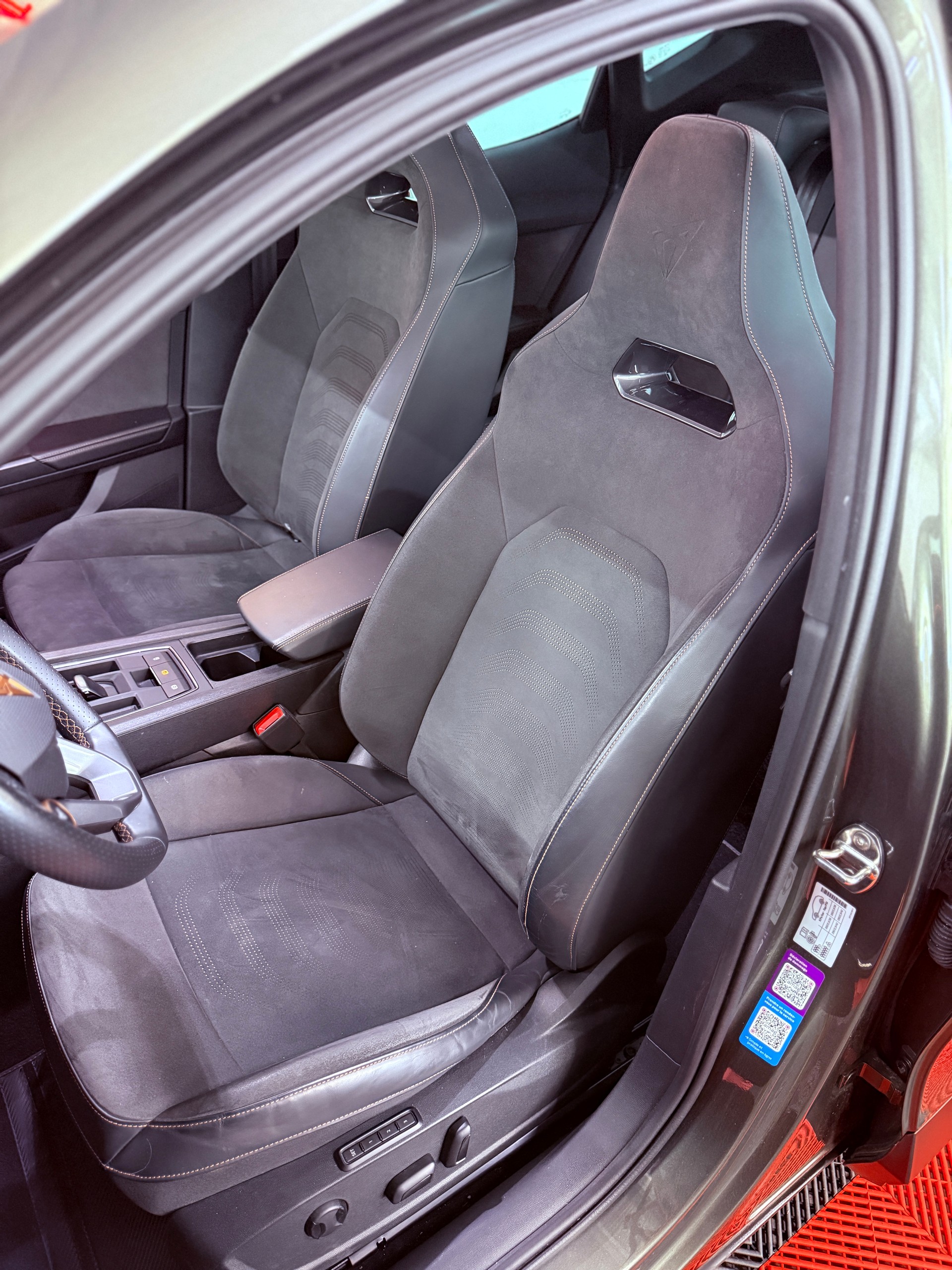 CUPRA Formentor 1.4 e-HYBRID pHEV VZ DSG-image-13