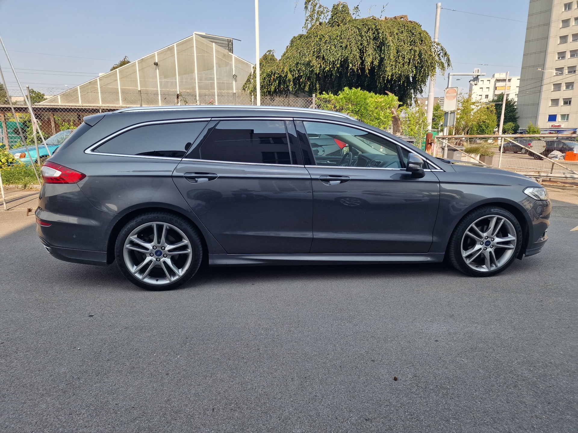 FORD Mondeo 2.0 TDCi Titanium AWD PowerShift-image-4