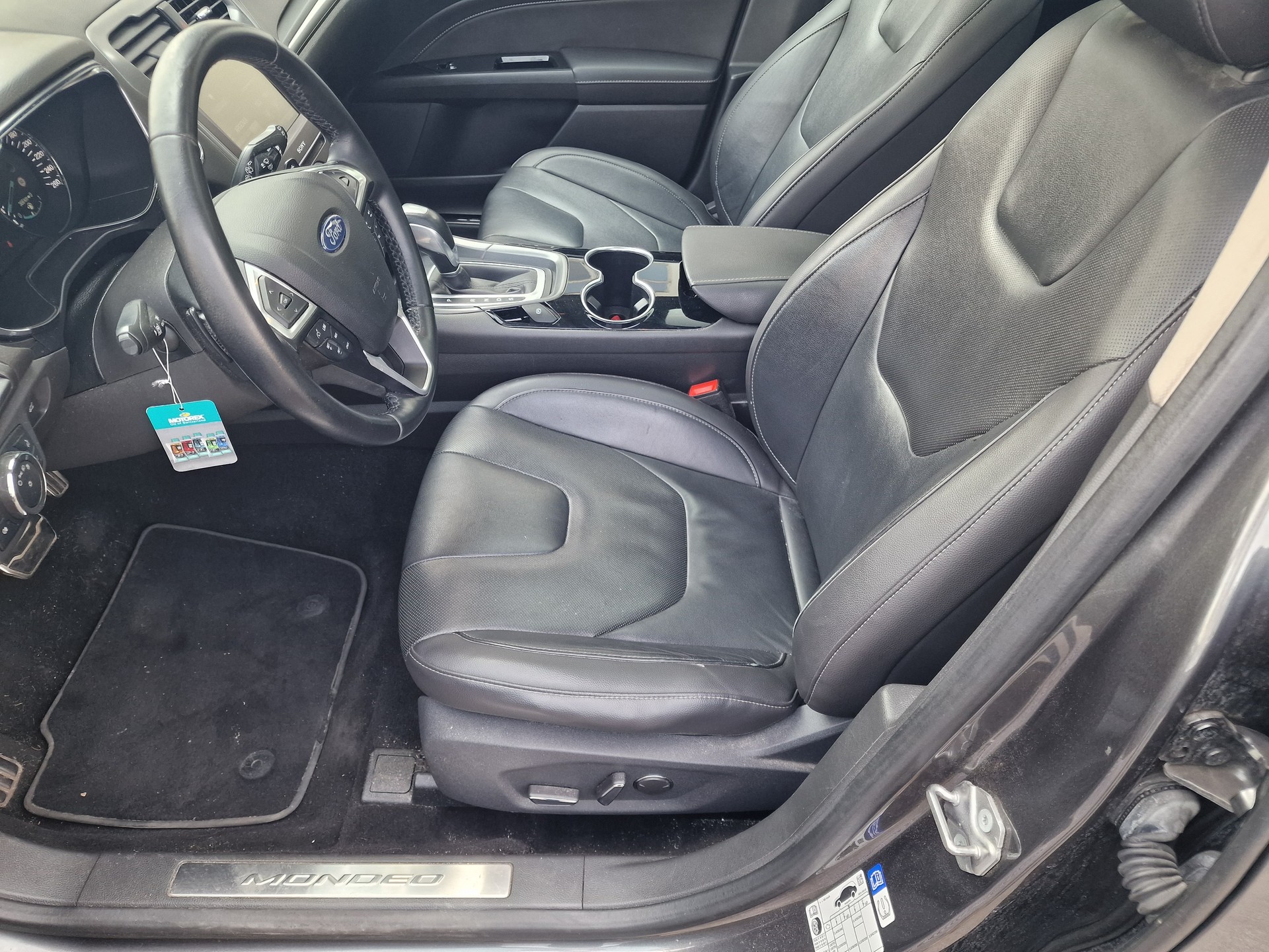 FORD Mondeo 2.0 TDCi Titanium AWD PowerShift-image-7