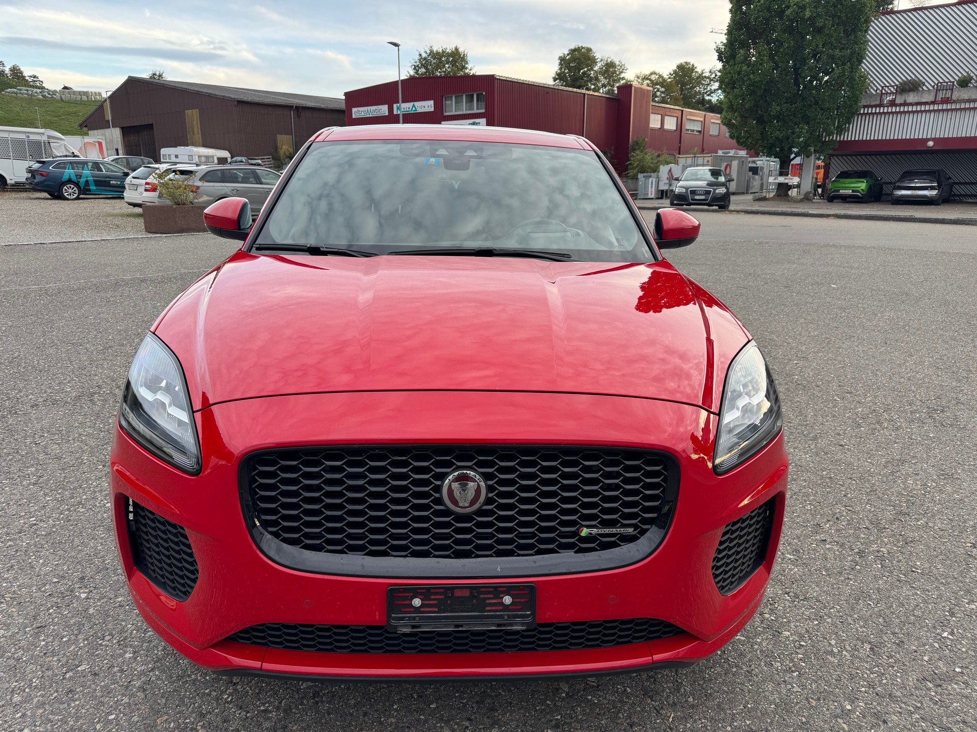 JAGUAR 2.0 D 180 R-Dynamic S AWD-image-1