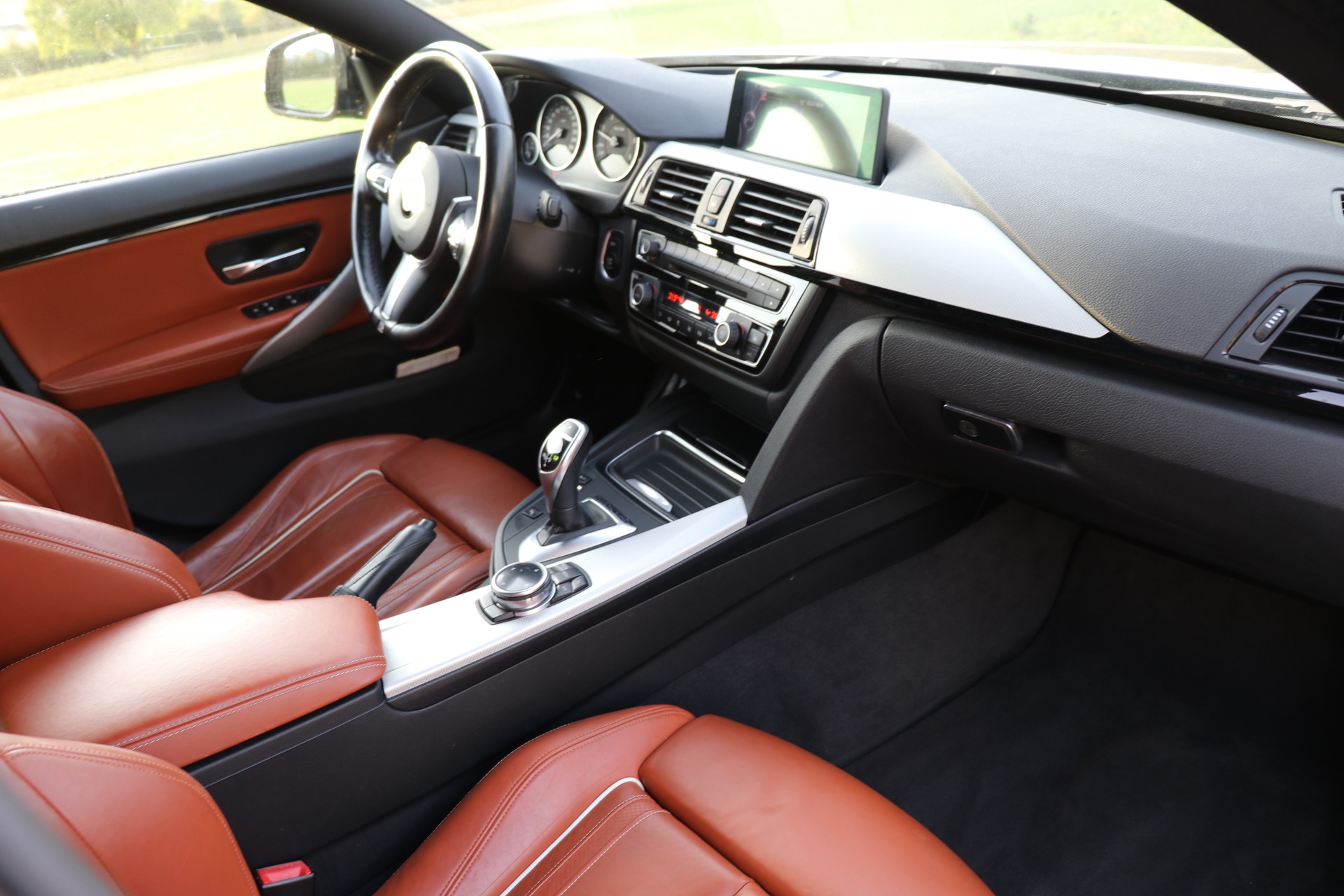 BMW 420d Gran Coupé xDrive Steptronic M-Paket INDIVIDUAL-image-14