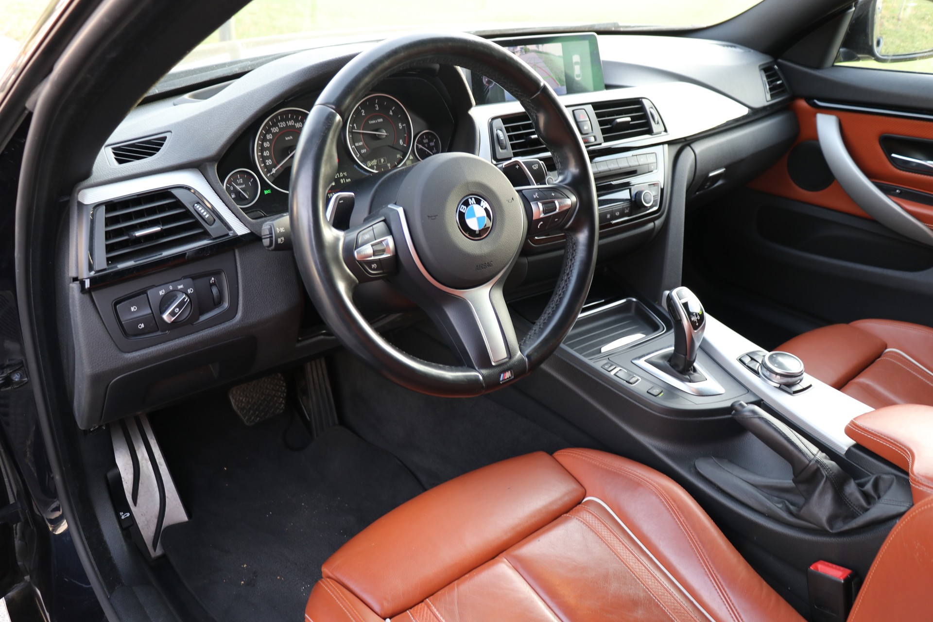 BMW 420d Gran Coupé xDrive Steptronic M-Paket INDIVIDUAL-image-10