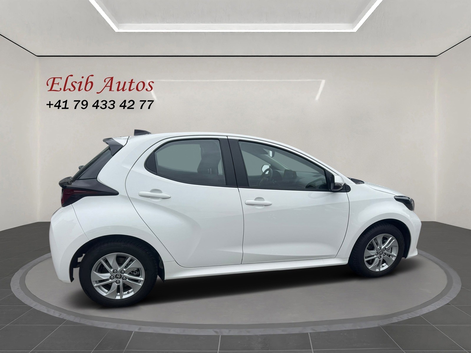 TOYOTA Yaris 1.5 Comfort e-CVT-image-2