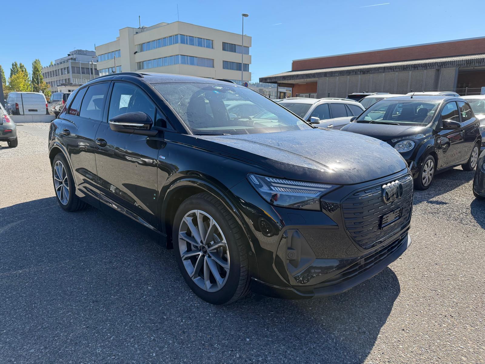 AUDI Q4 e-tron 45 S-Line quattro-image-0