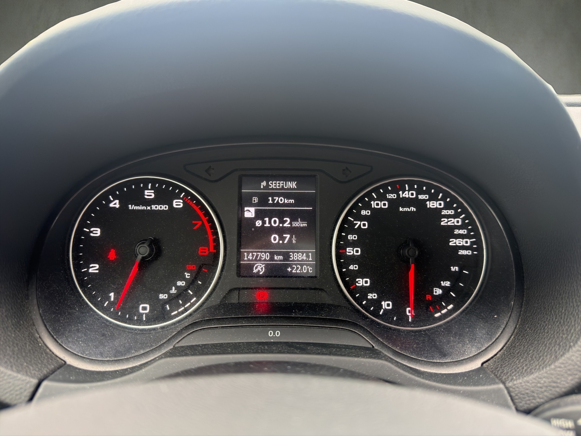 AUDI A3 Sportback 1.2 TFSI Attraction-image-14