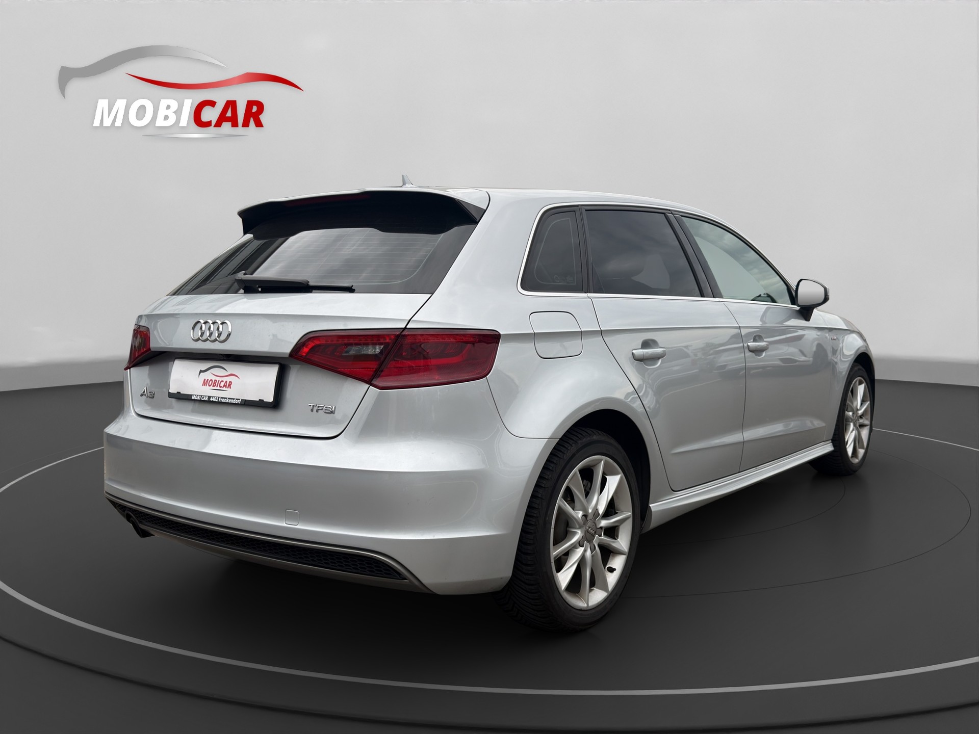 AUDI A3 Sportback 1.2 TFSI Attraction-image-4