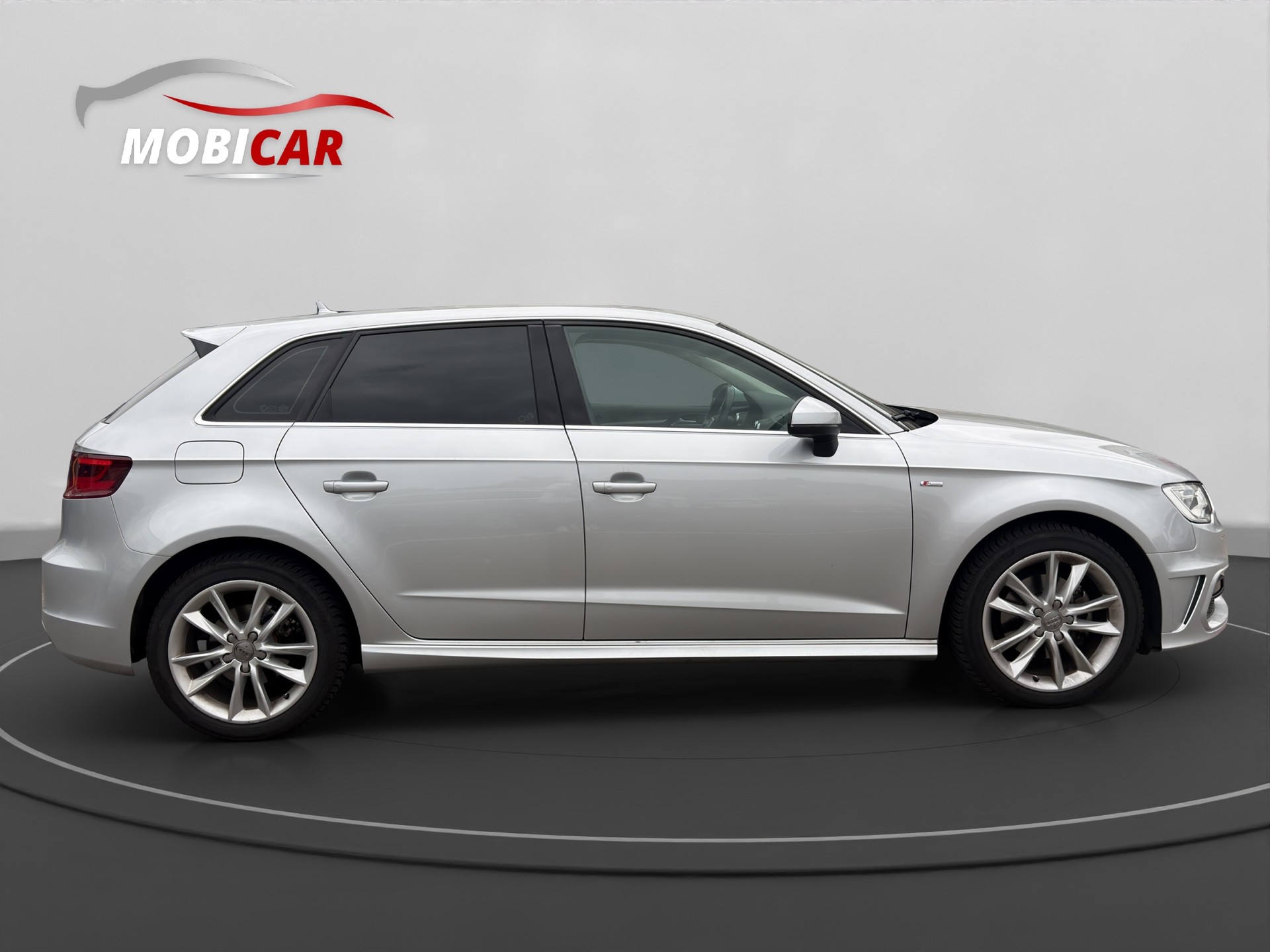AUDI A3 Sportback 1.2 TFSI Attraction-image-5