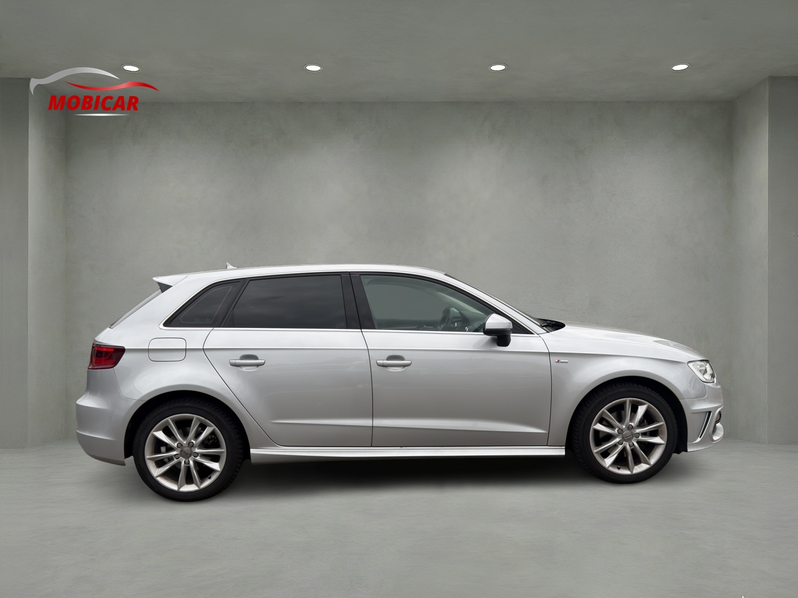 AUDI A3 Sportback 1.2 TFSI Attraction-image-5