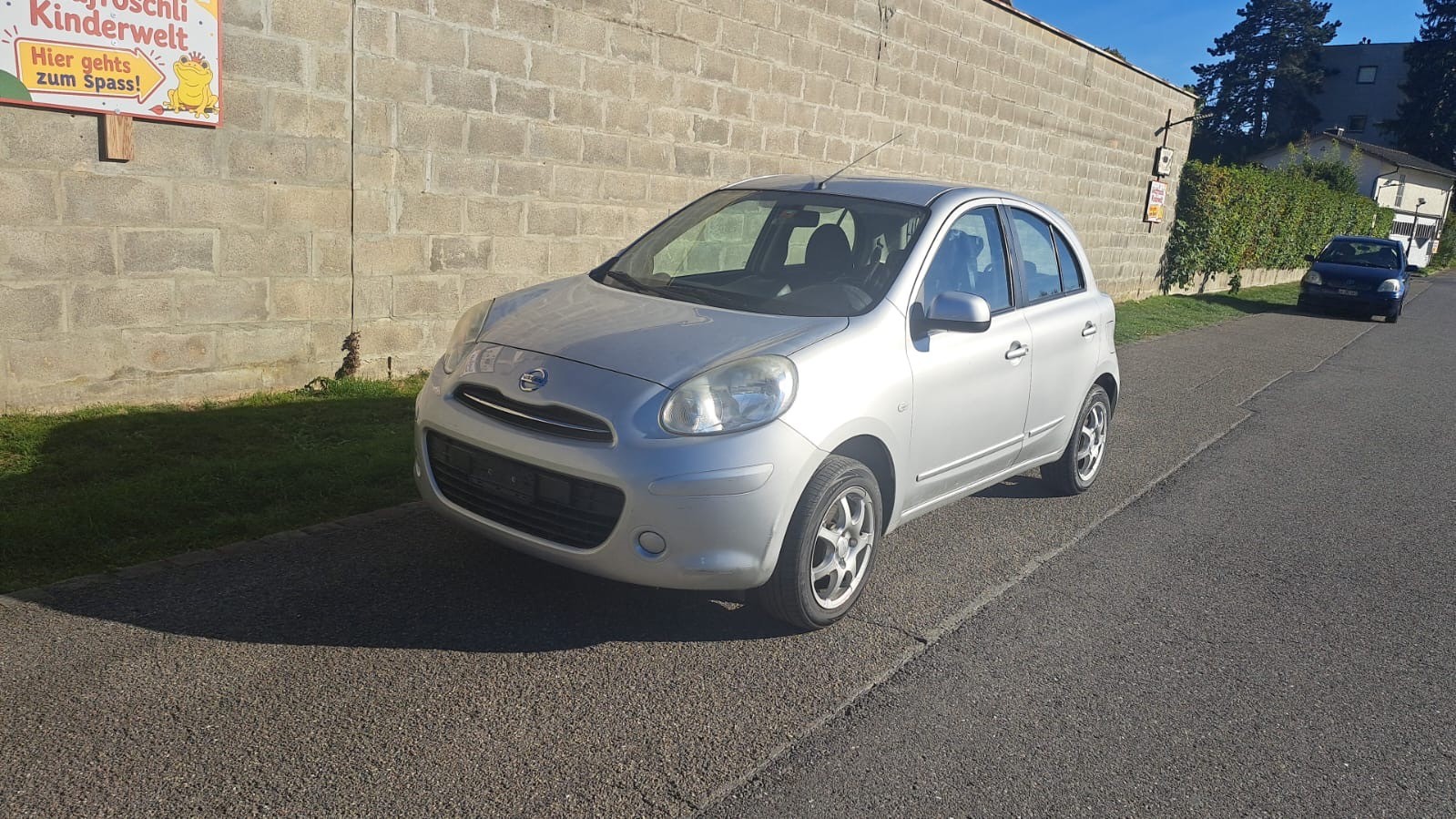 Car photo