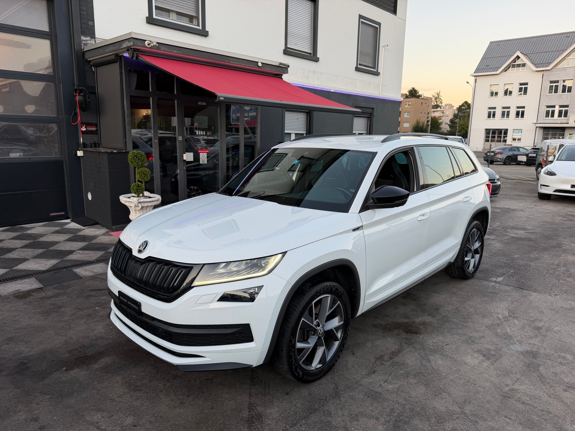 SKODA Kodiaq 2.0 TDI CR Sport Line 4x4 DSG-image-2