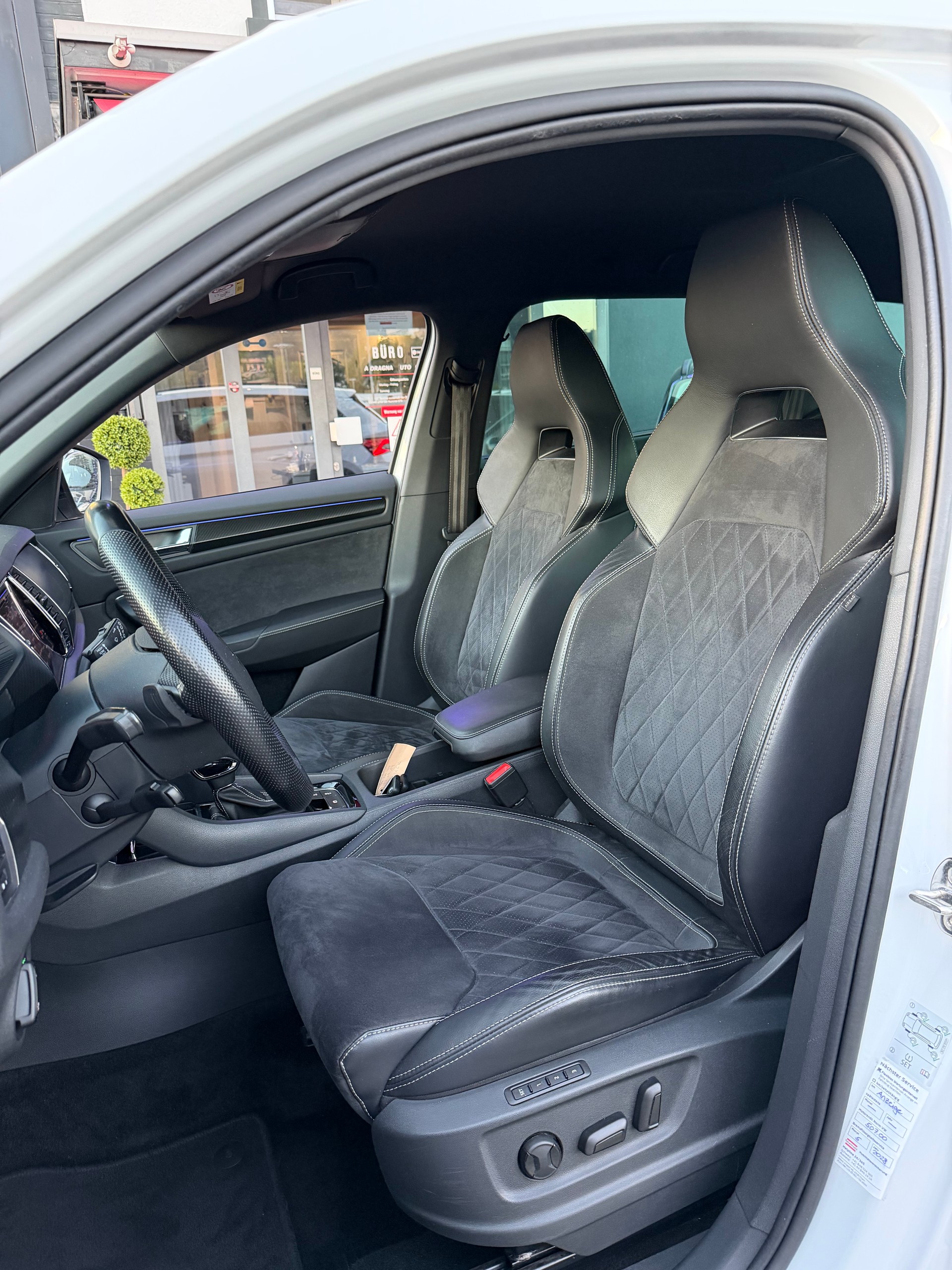 SKODA Kodiaq 2.0 TDI CR Sport Line 4x4 DSG-image-9