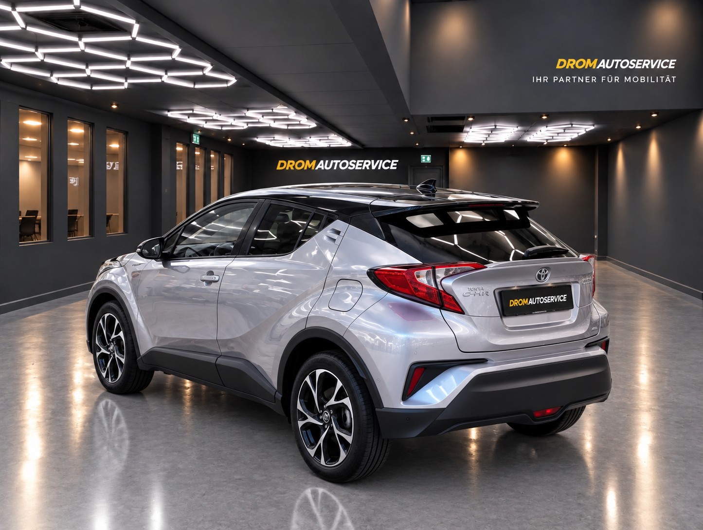 TOYOTA C-HR 1.2 Turbo Style 4WD Multidrive S-image-4