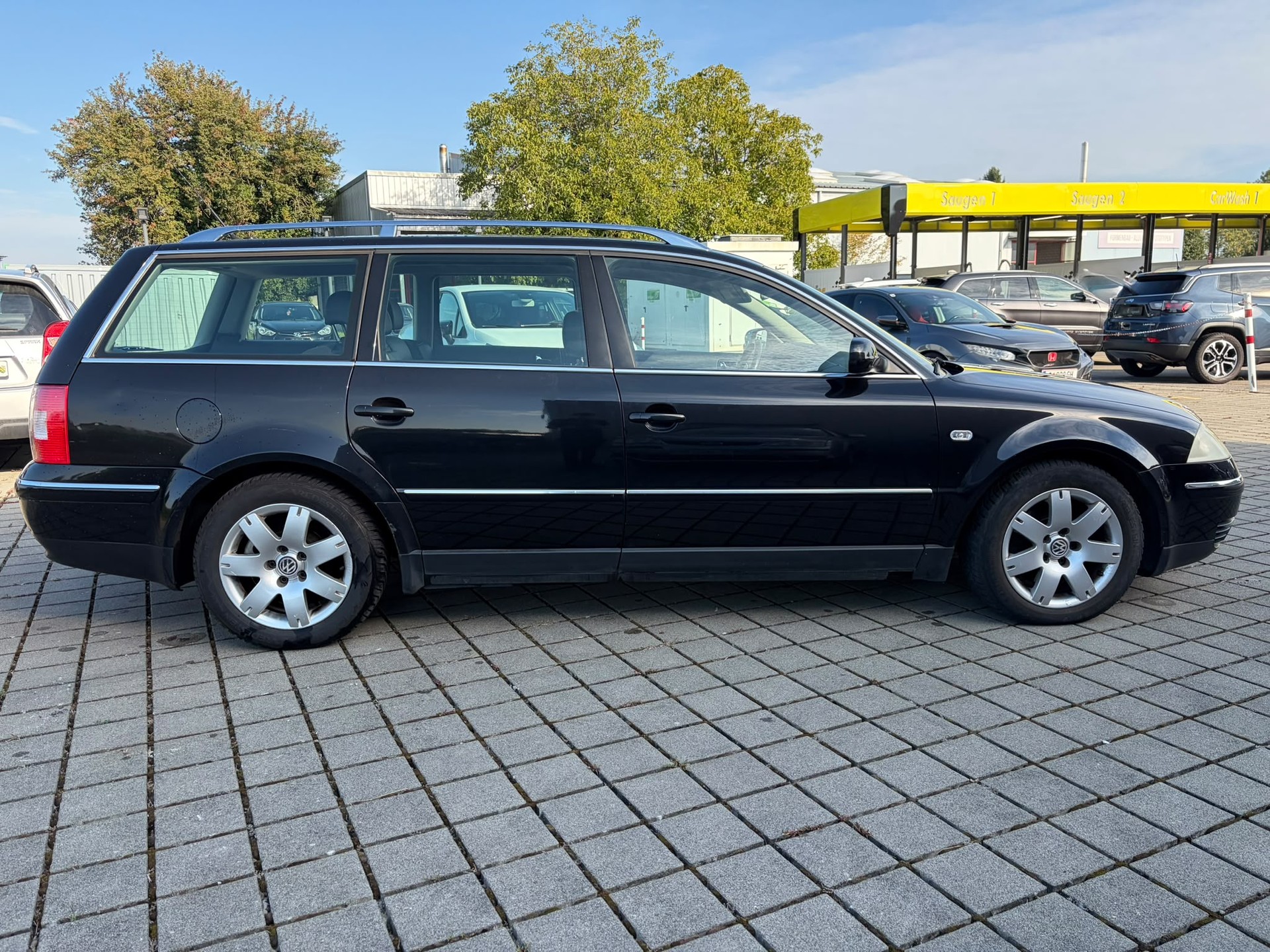 VW Passat Variant 2.8 V6 4Motion Highline-image-4