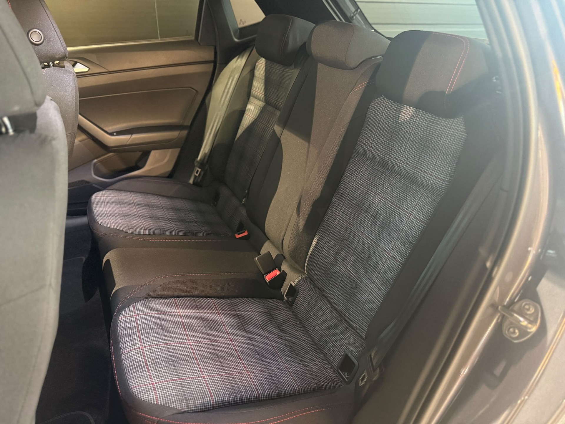 VW Polo 2.0 TSI GTI United DSG-image-7