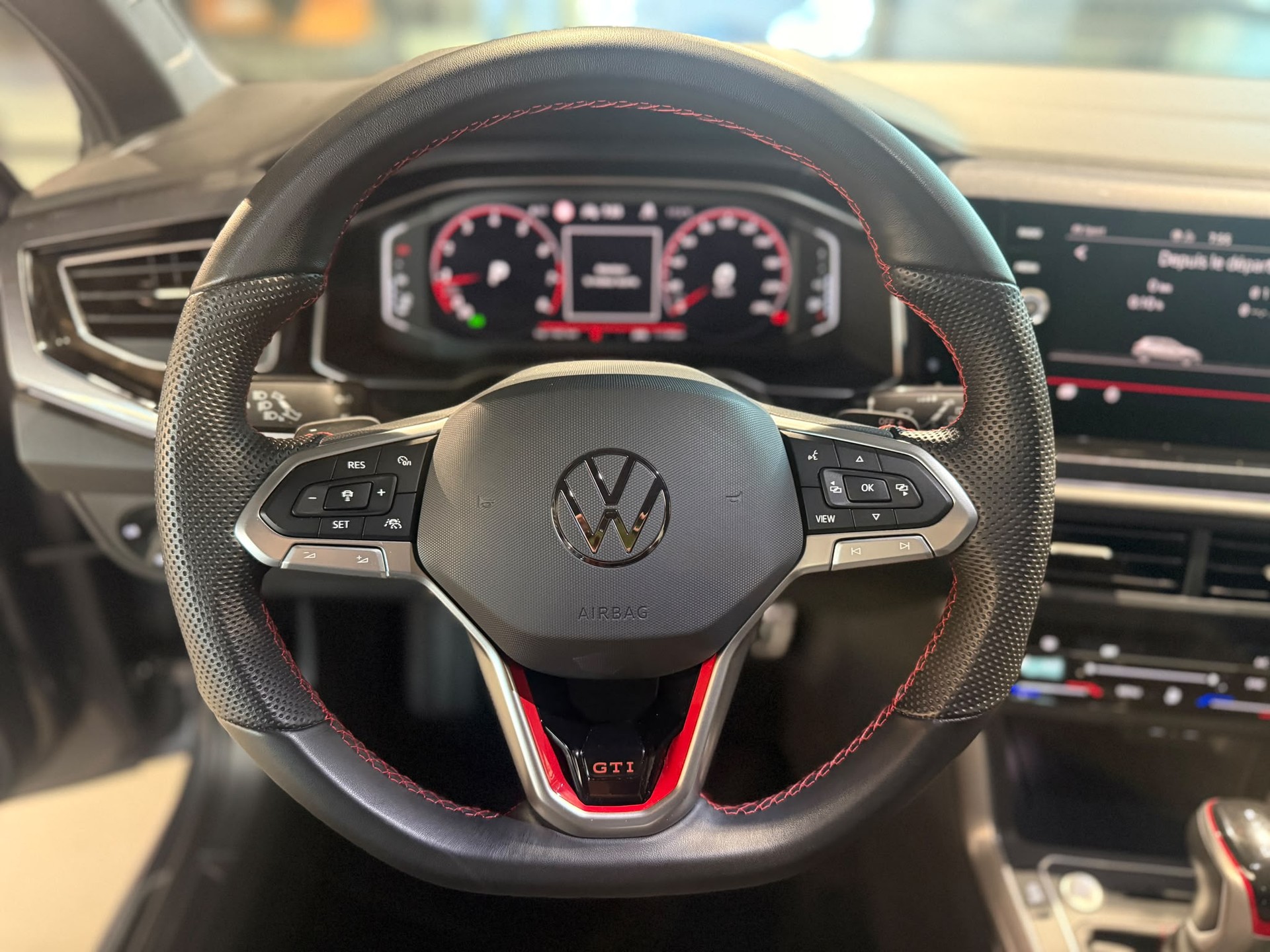 VW Polo 2.0 TSI GTI United DSG-image-12