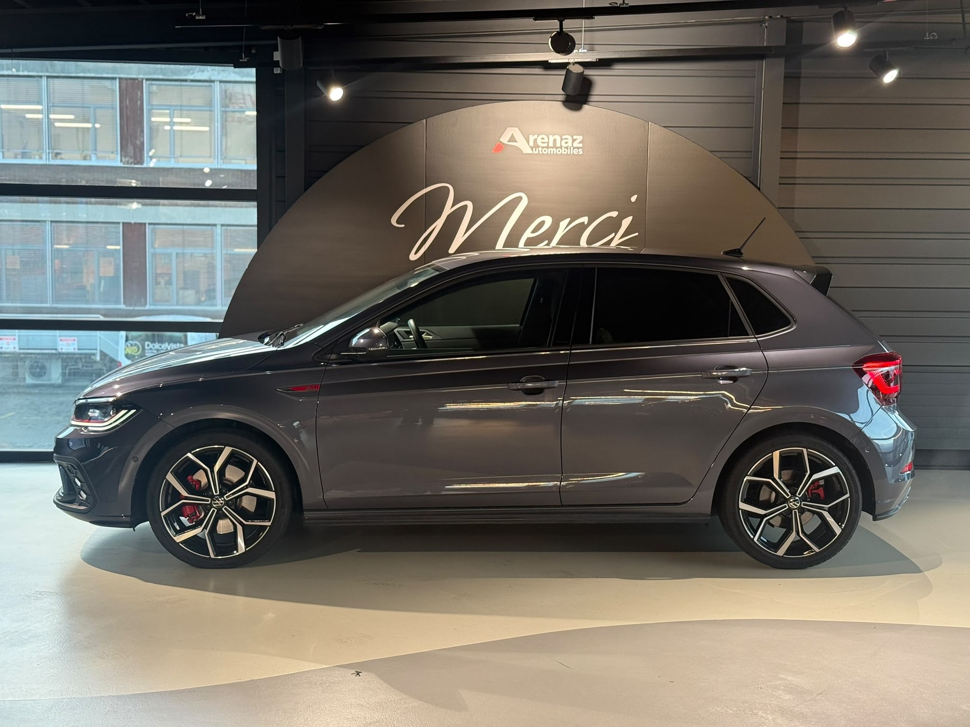 VW Polo 2.0 TSI GTI United DSG-image-3