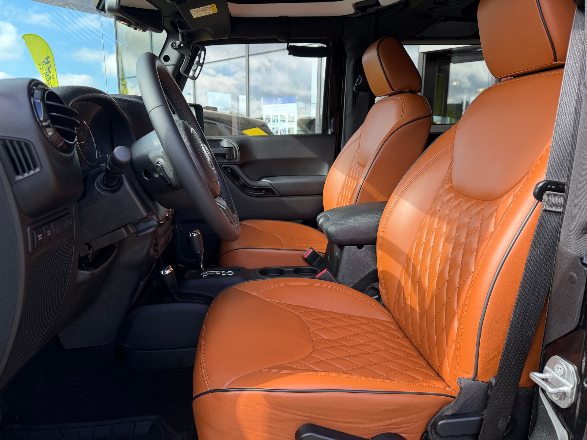 JEEP Wrangler 2.8 CRD Rubicon Automatic Hardtop und Softtop - TOP gepflegt-image-6