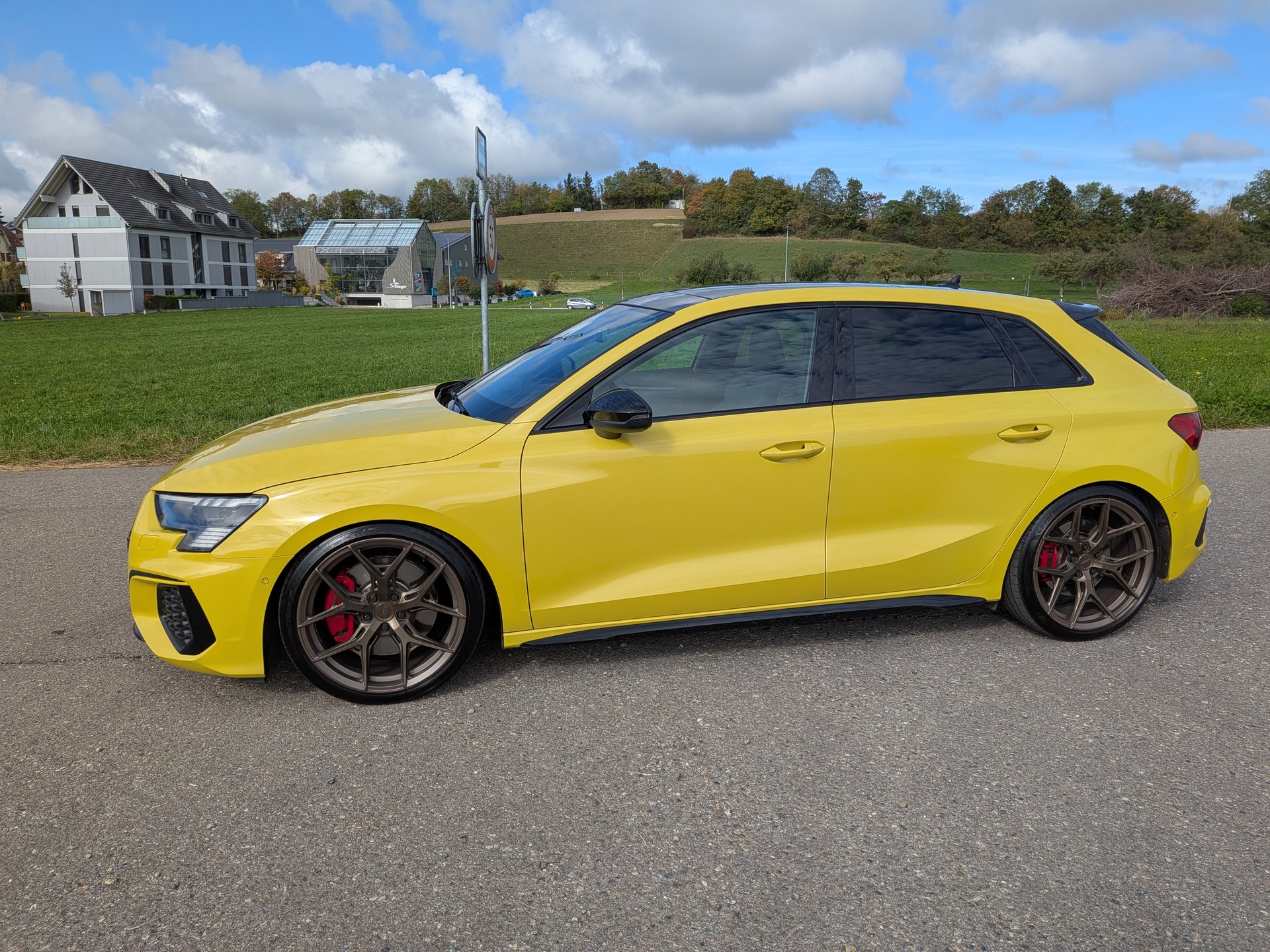 AUDI S3 Sportback 2.0 TFSI quattro S-tronic-image-4