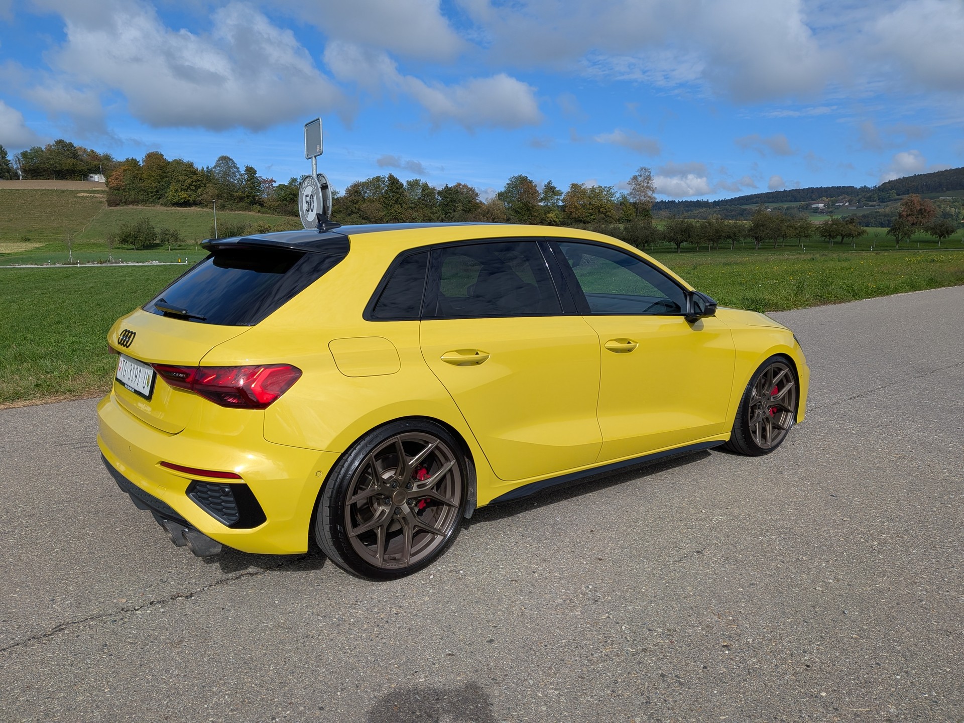 AUDI S3 Sportback 2.0 TFSI quattro S-tronic-image-8