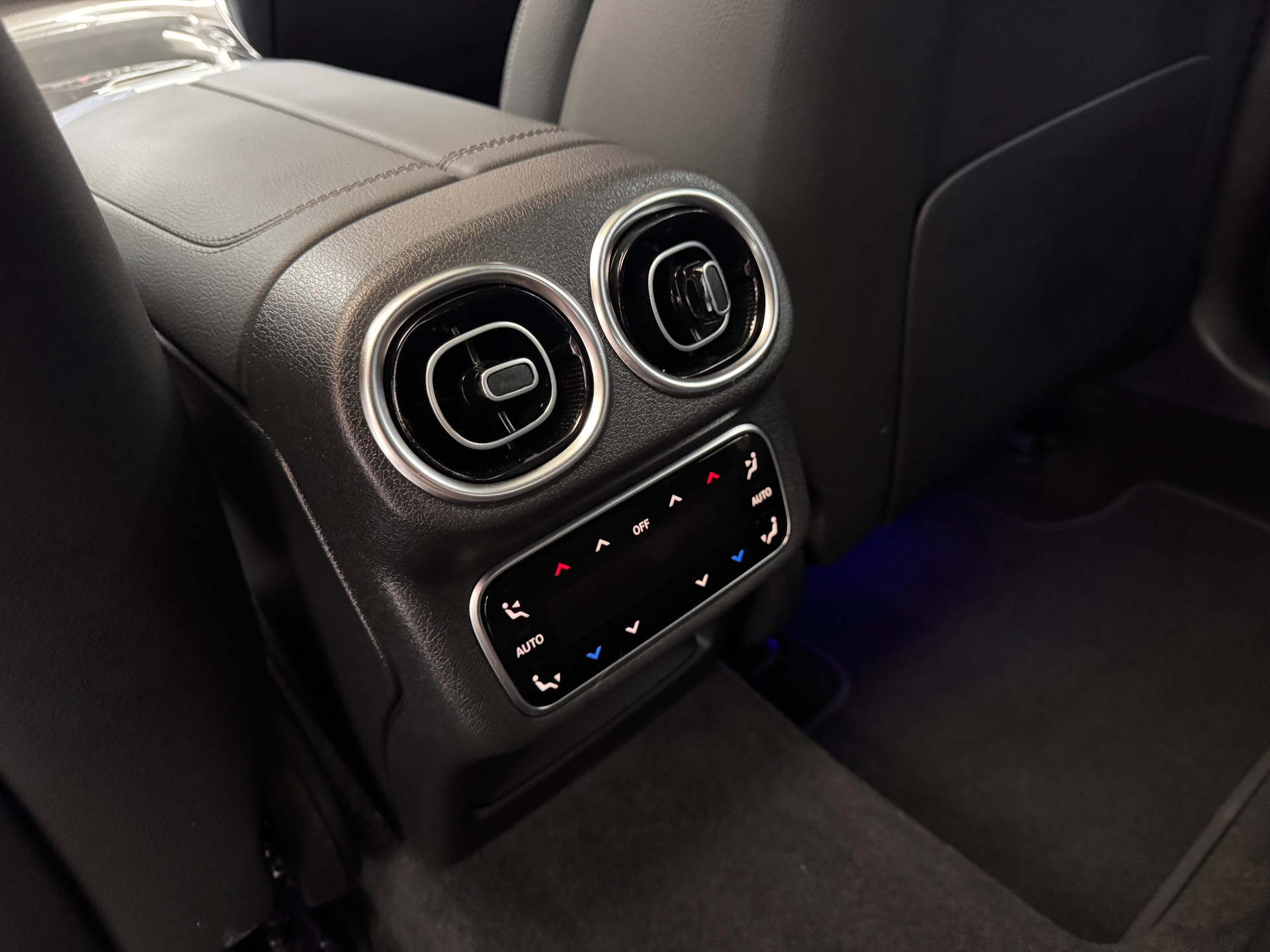 MERCEDES-BENZ GLC Coupé 220 d AMG LINE 4Matic 9G-Tronic-image-22