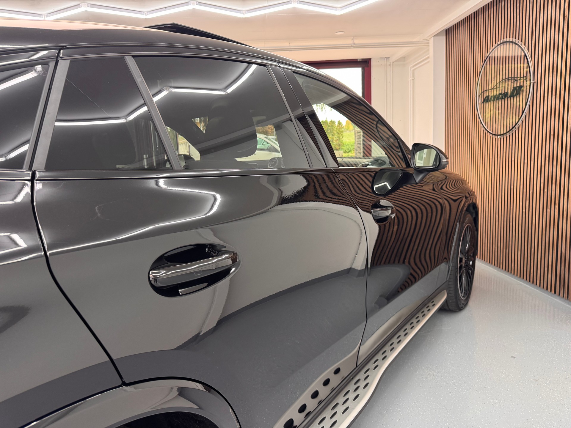 MERCEDES-BENZ GLC Coupé 220 d AMG LINE 4Matic 9G-Tronic-image-8